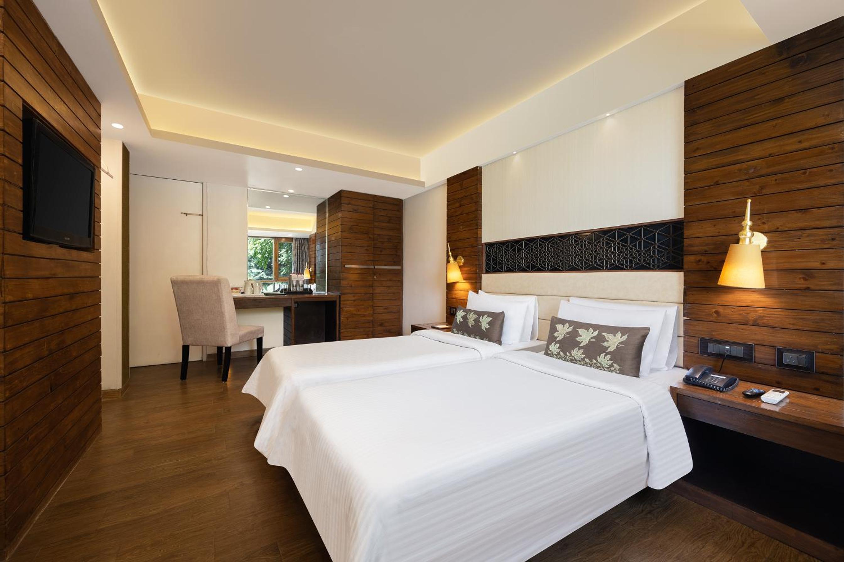 Superior Room - 2 Twin Beds photo 2