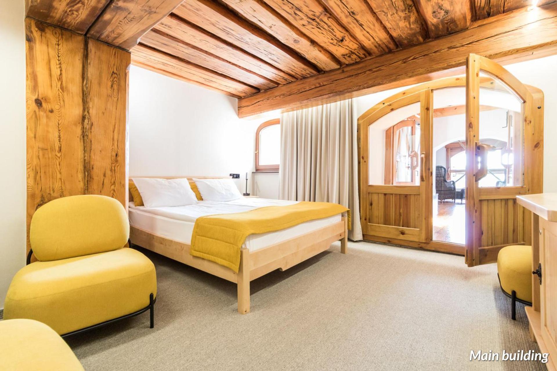 Deluxe Double Room - without Air Conditioning