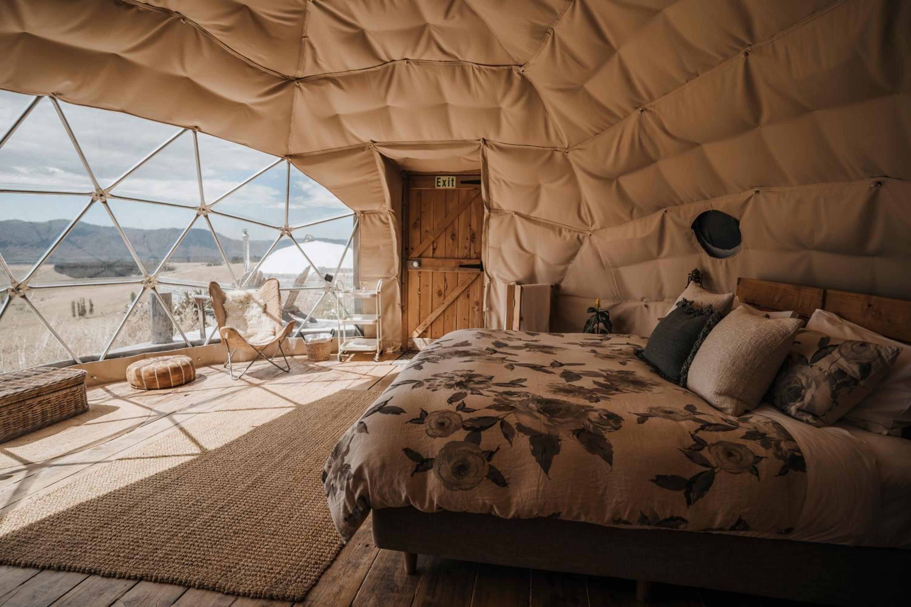 Dome 3 photo 3