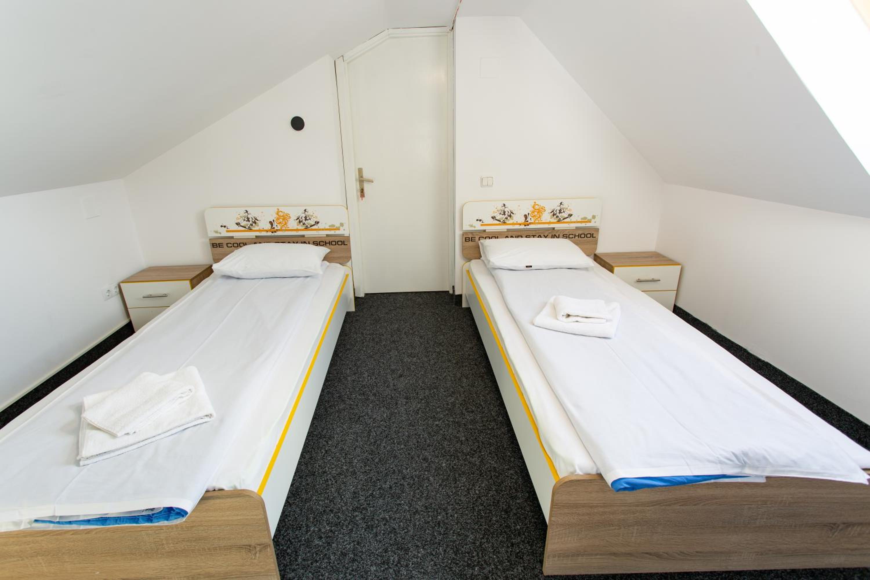 Two-Bedroom Suite - Photo 2