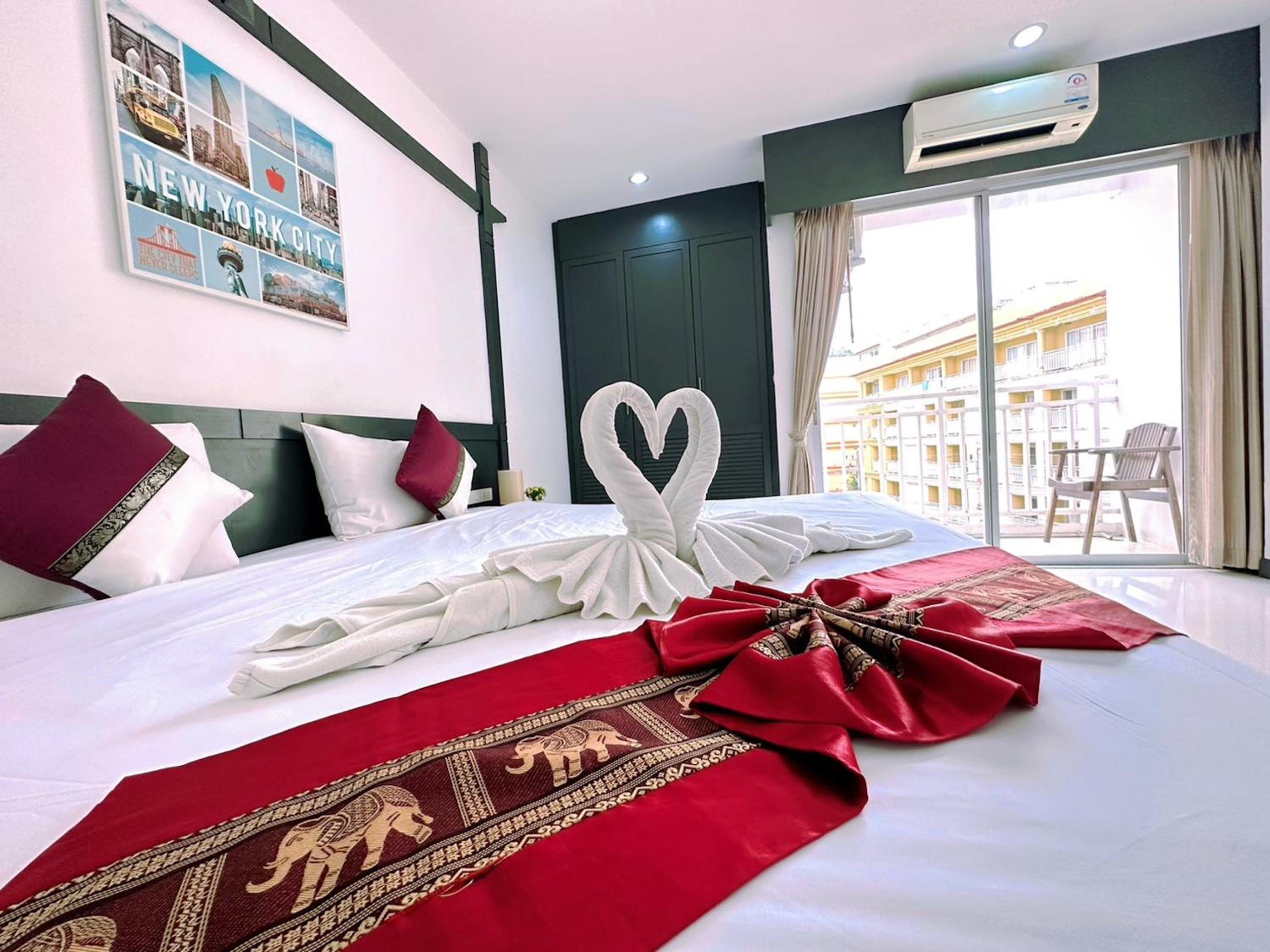Deluxe Double Room - Photo 1