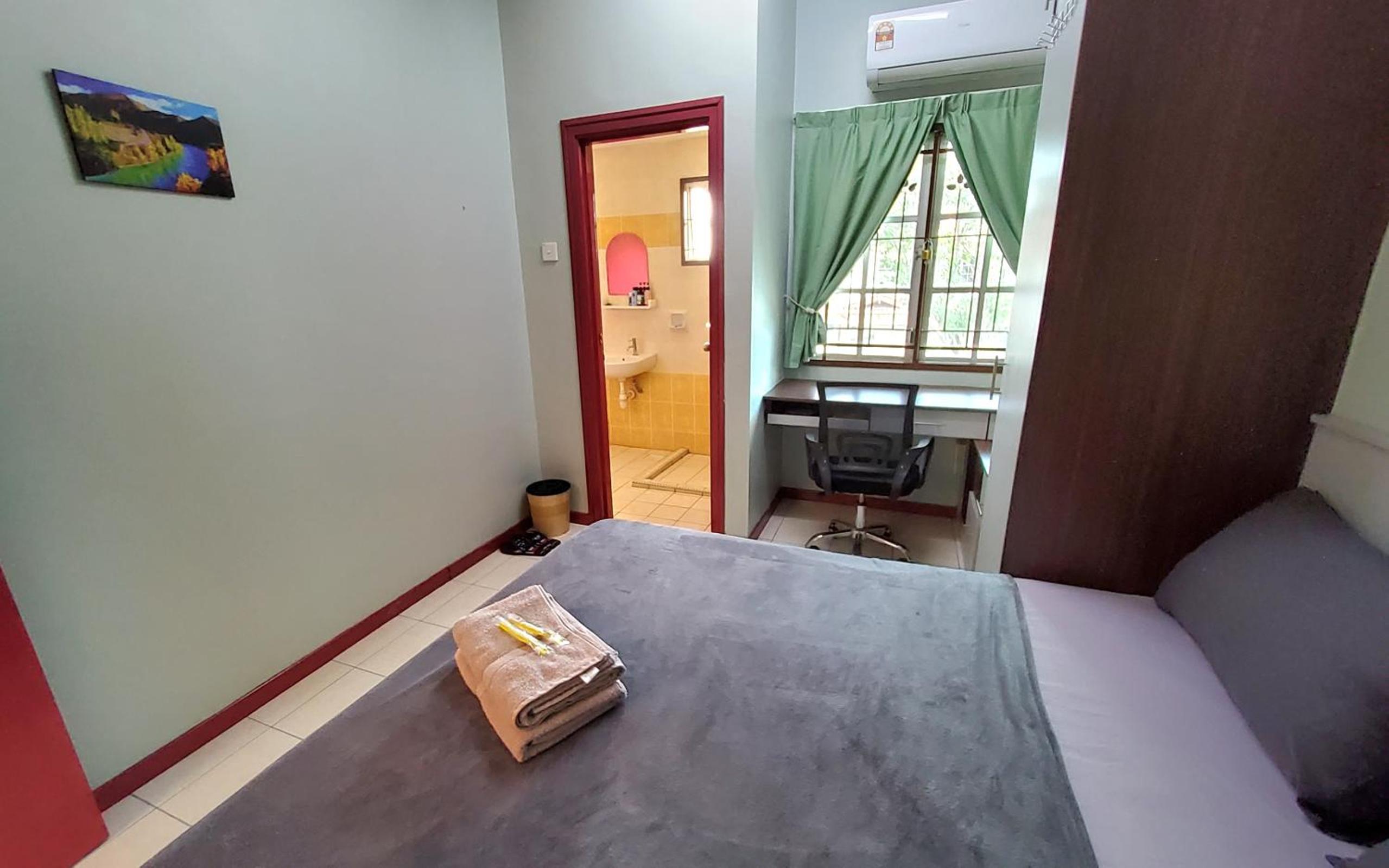 Double Room (Max 2 pax) - Photo 3