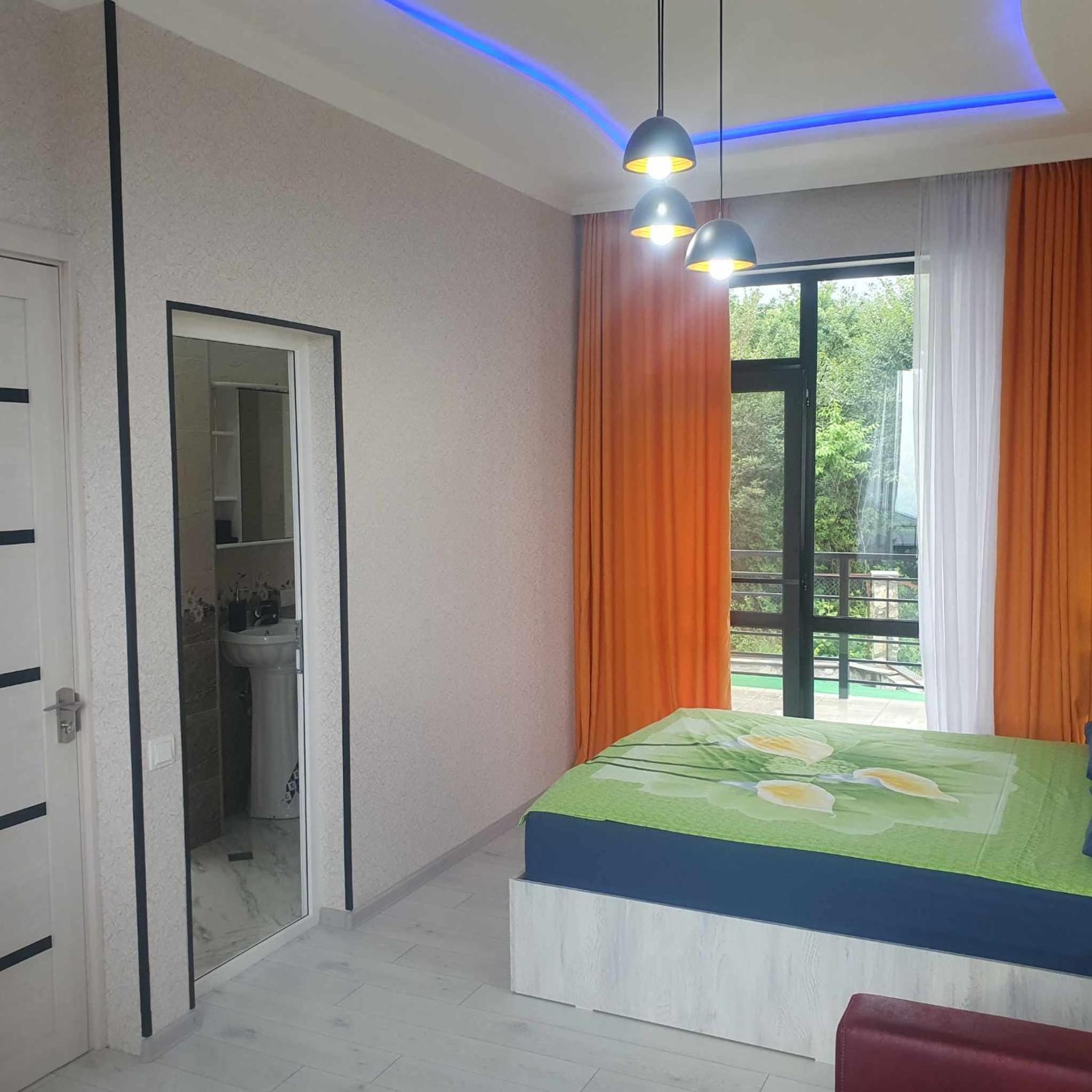 Deluxe Double Room with Balcony photo 2