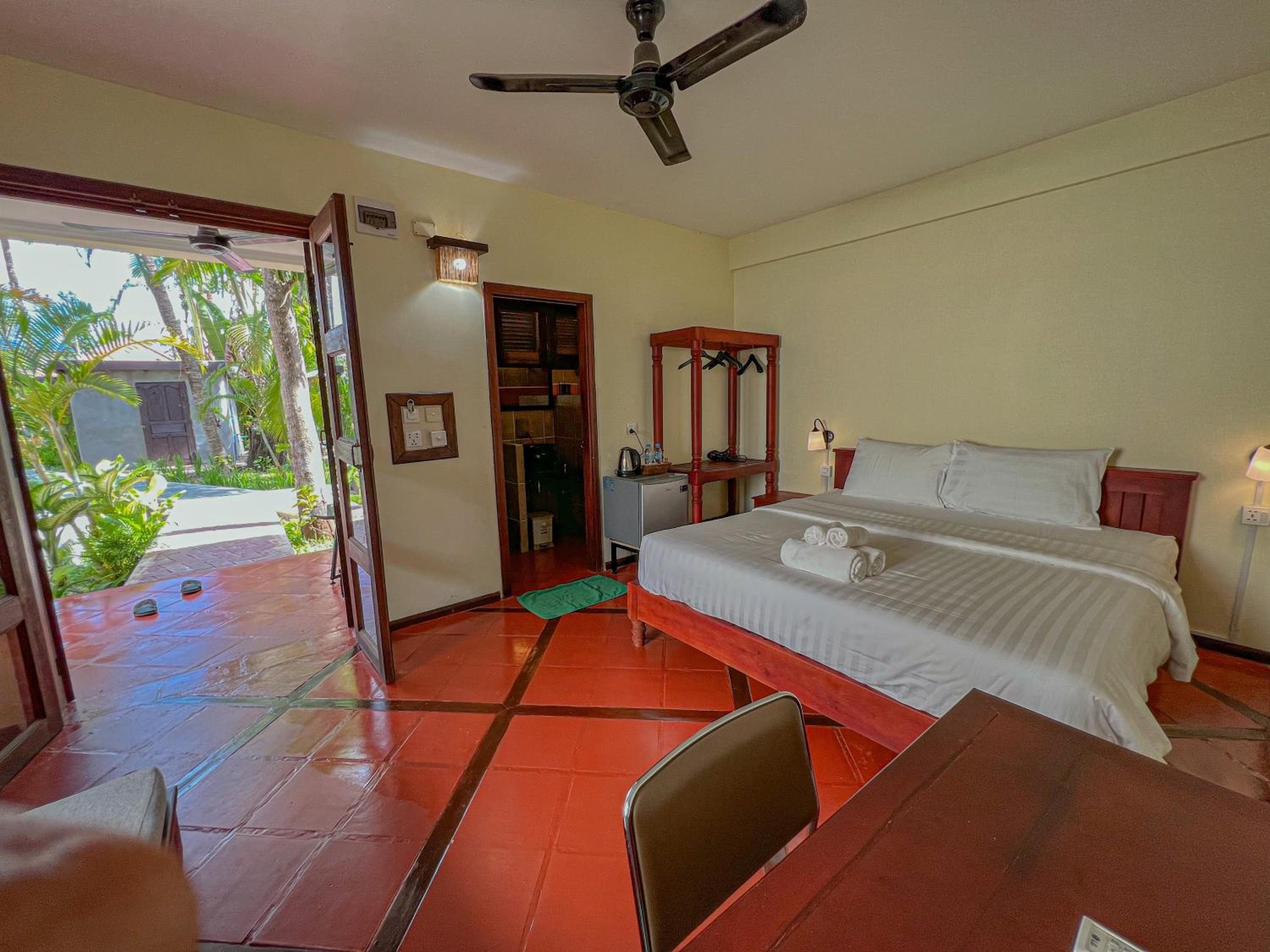 Deluxe Double Pool View with Balcony