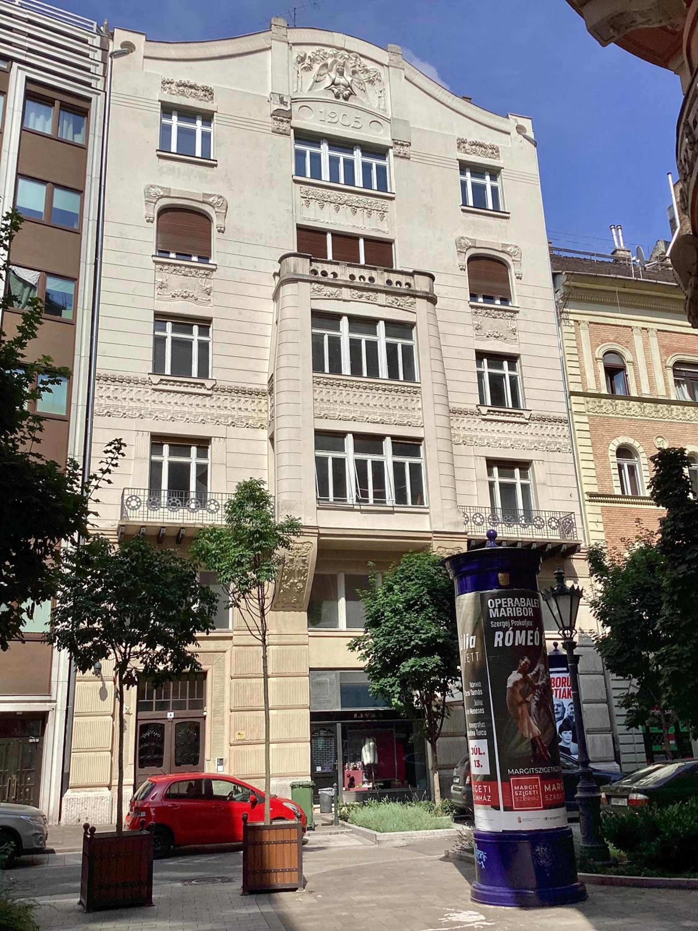 Three-Bedroom Apartment - 1052 Semmelweis utca 9. 3/7