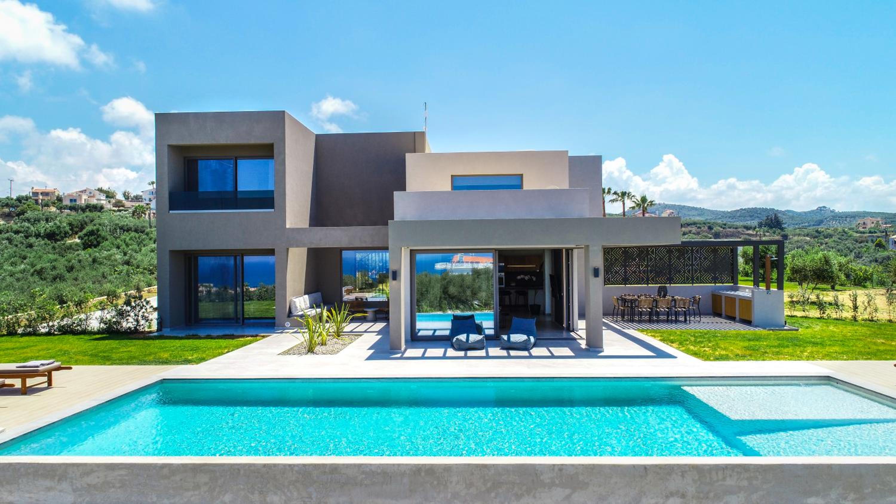 Villa photo 2