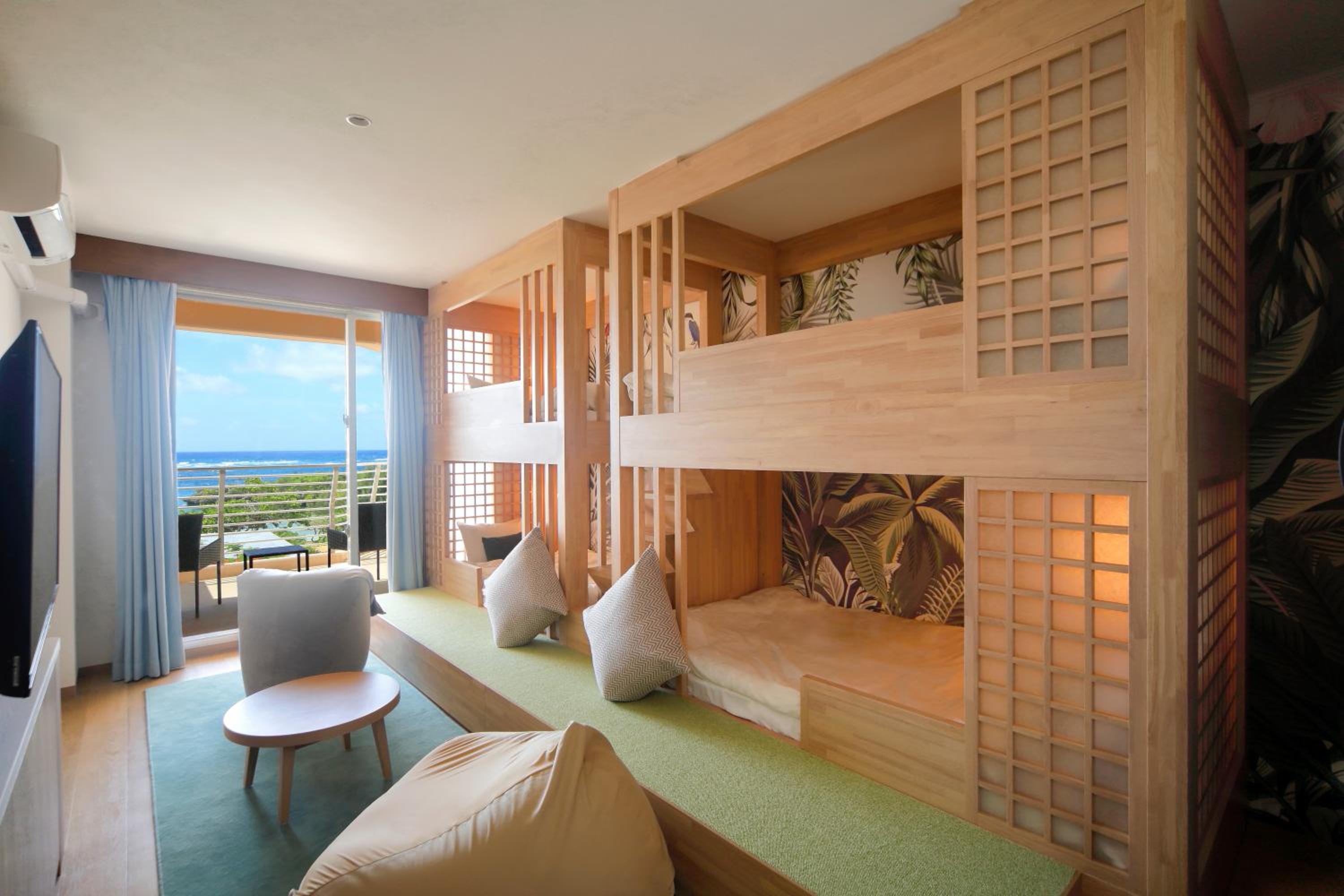 Standard room ( 4 Bunk bed) with Terrace 30㎡ - Main Building photo 3