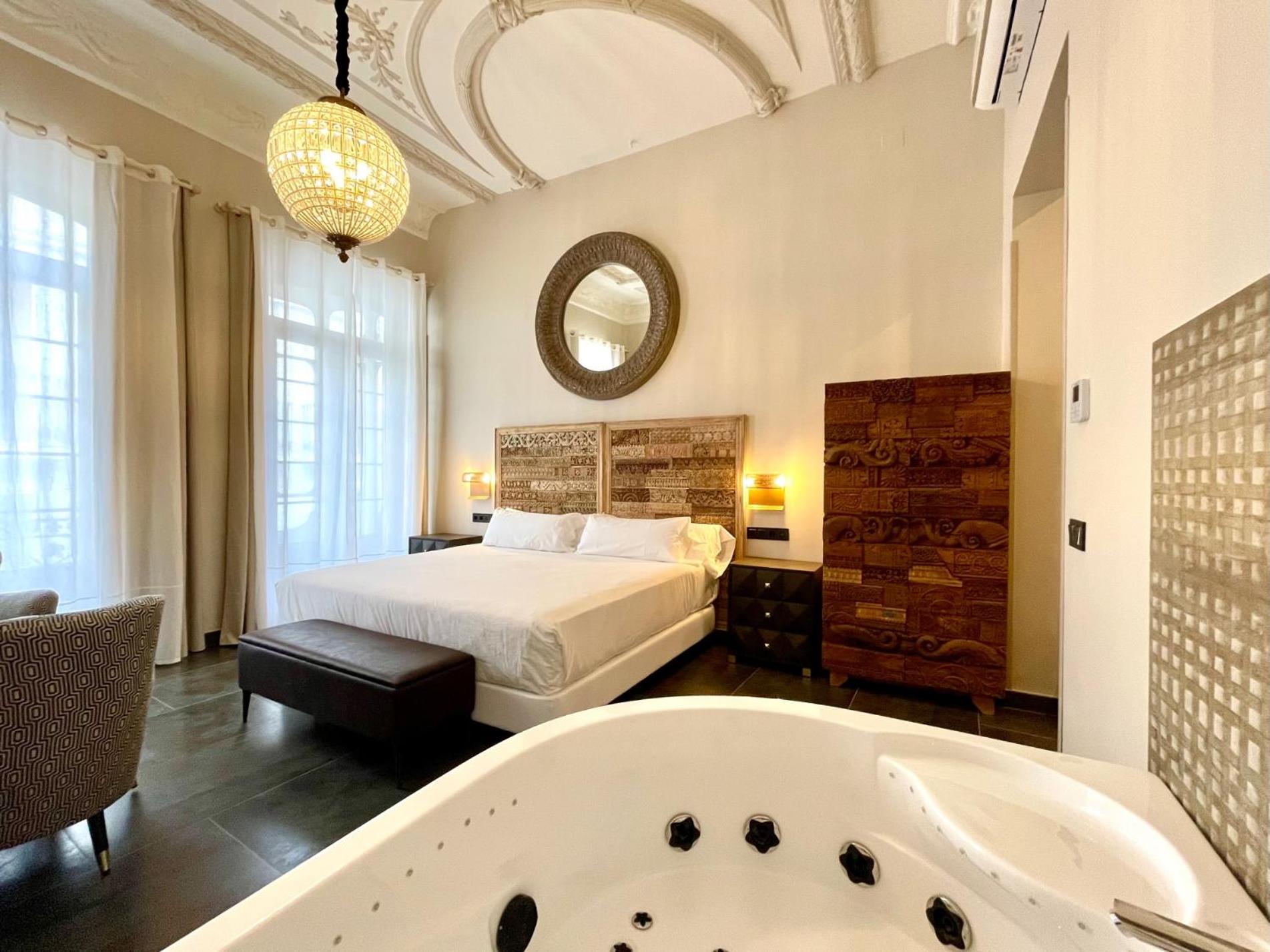Suite Deluxe con Bañera de Hidromasaje