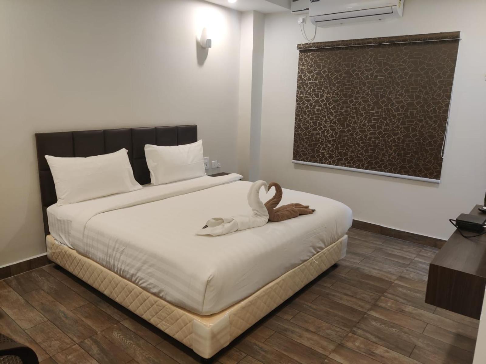Standard Double Room with Fan photo 1