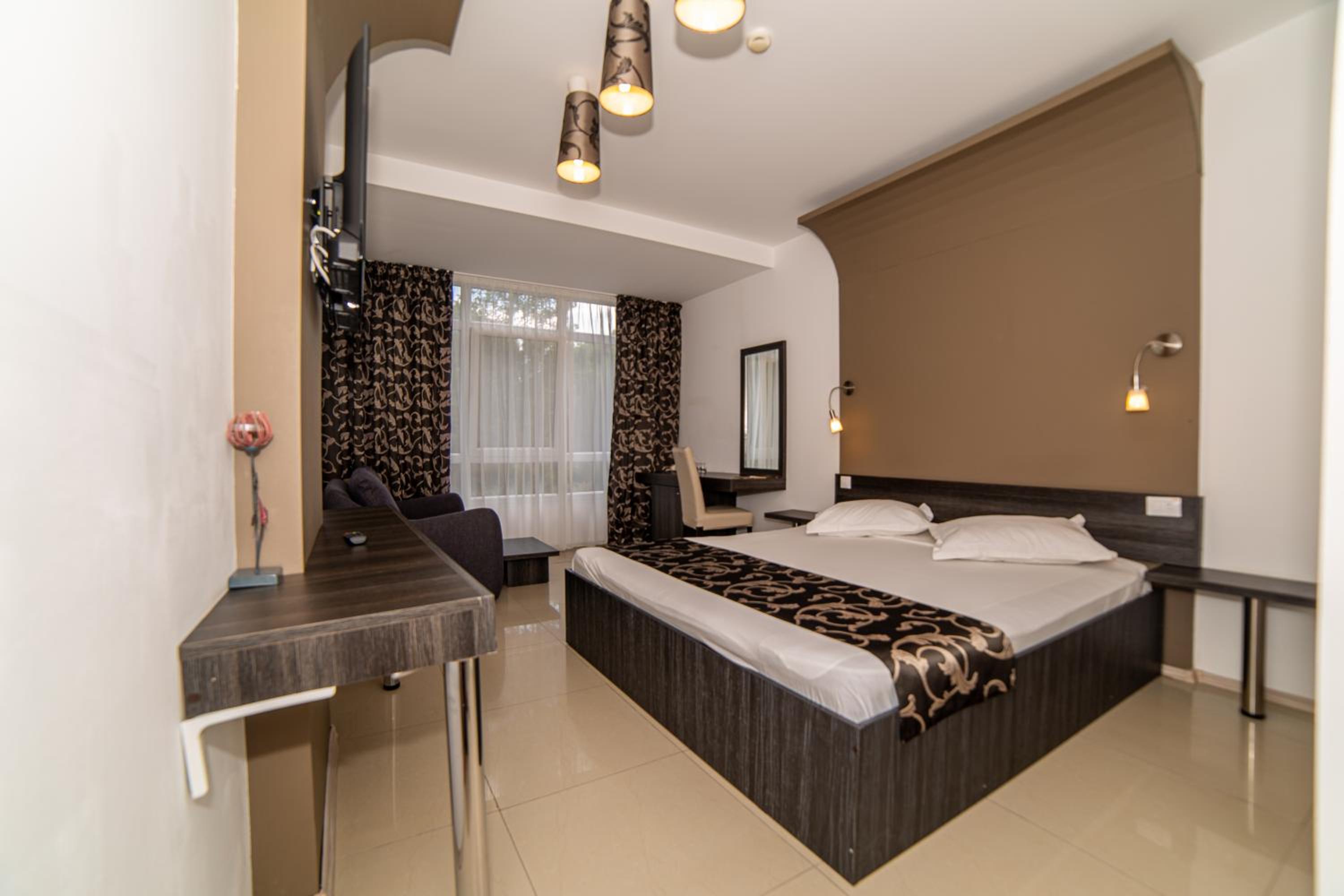 Superior Double or Twin Room - Photo 28