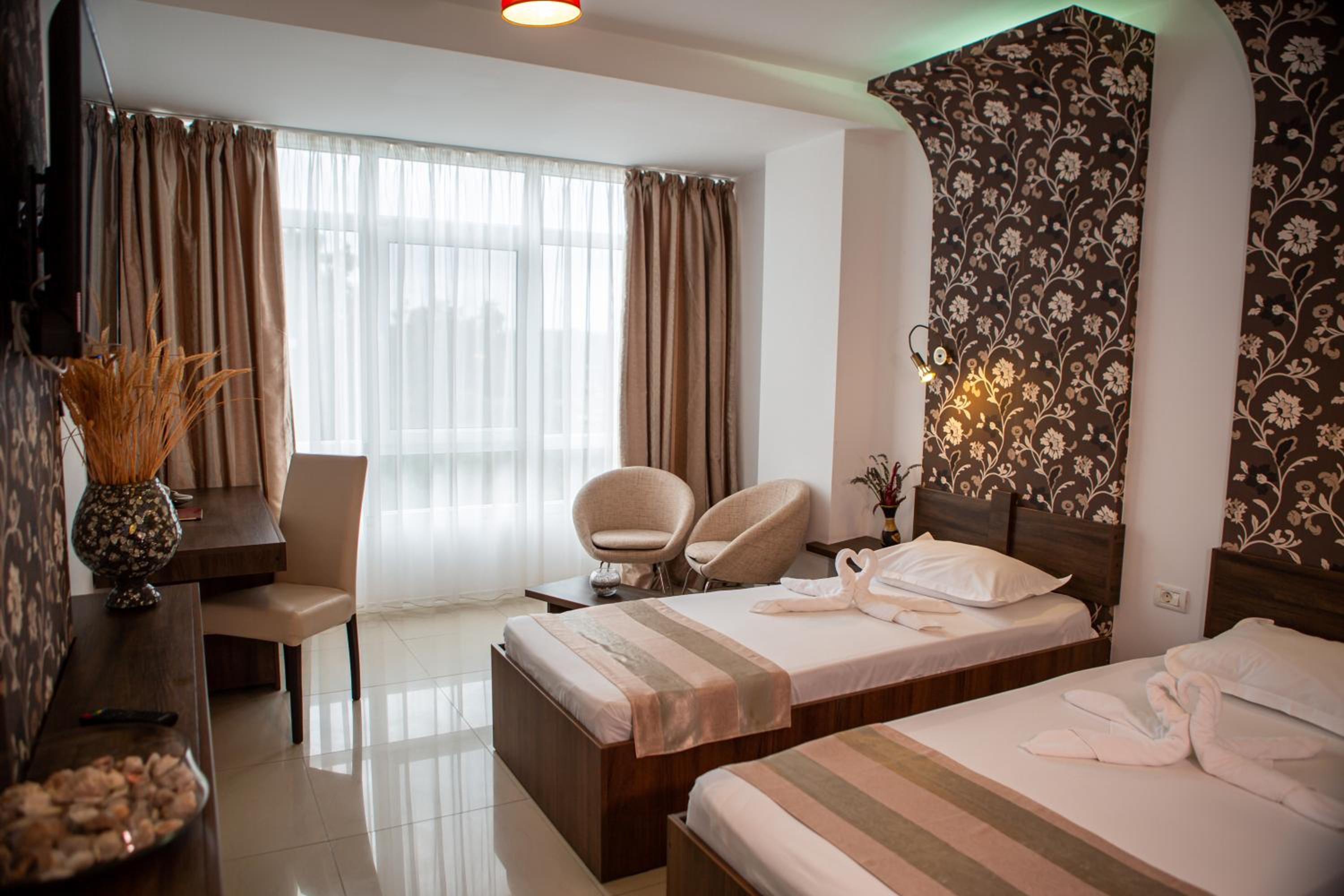 Superior Double or Twin Room - Photo 29