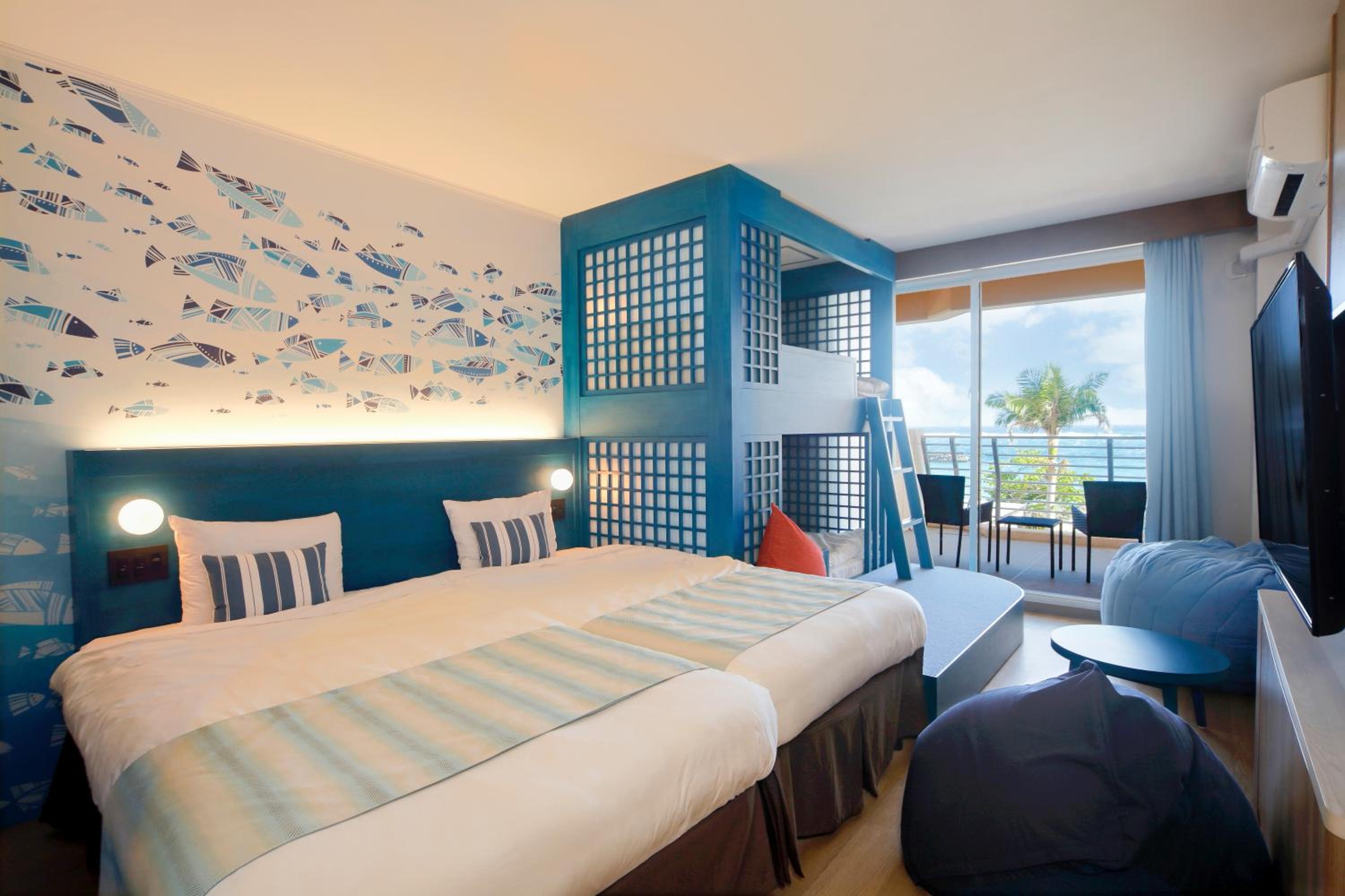 Standard room ( 2 Single beds+ Bunk beds ) with Terrace 30㎡ - Main Building photo 3