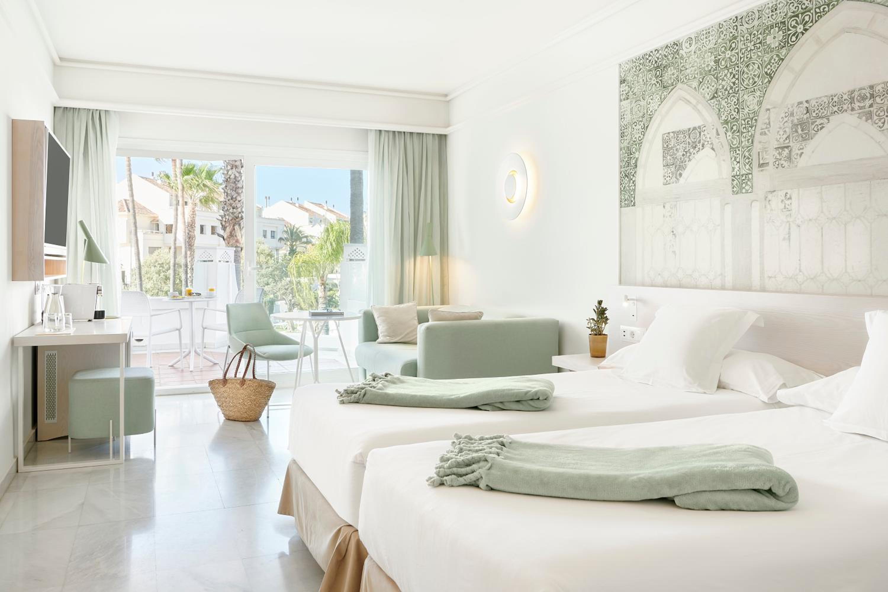 Superior Double or Twin Room - Photo 1