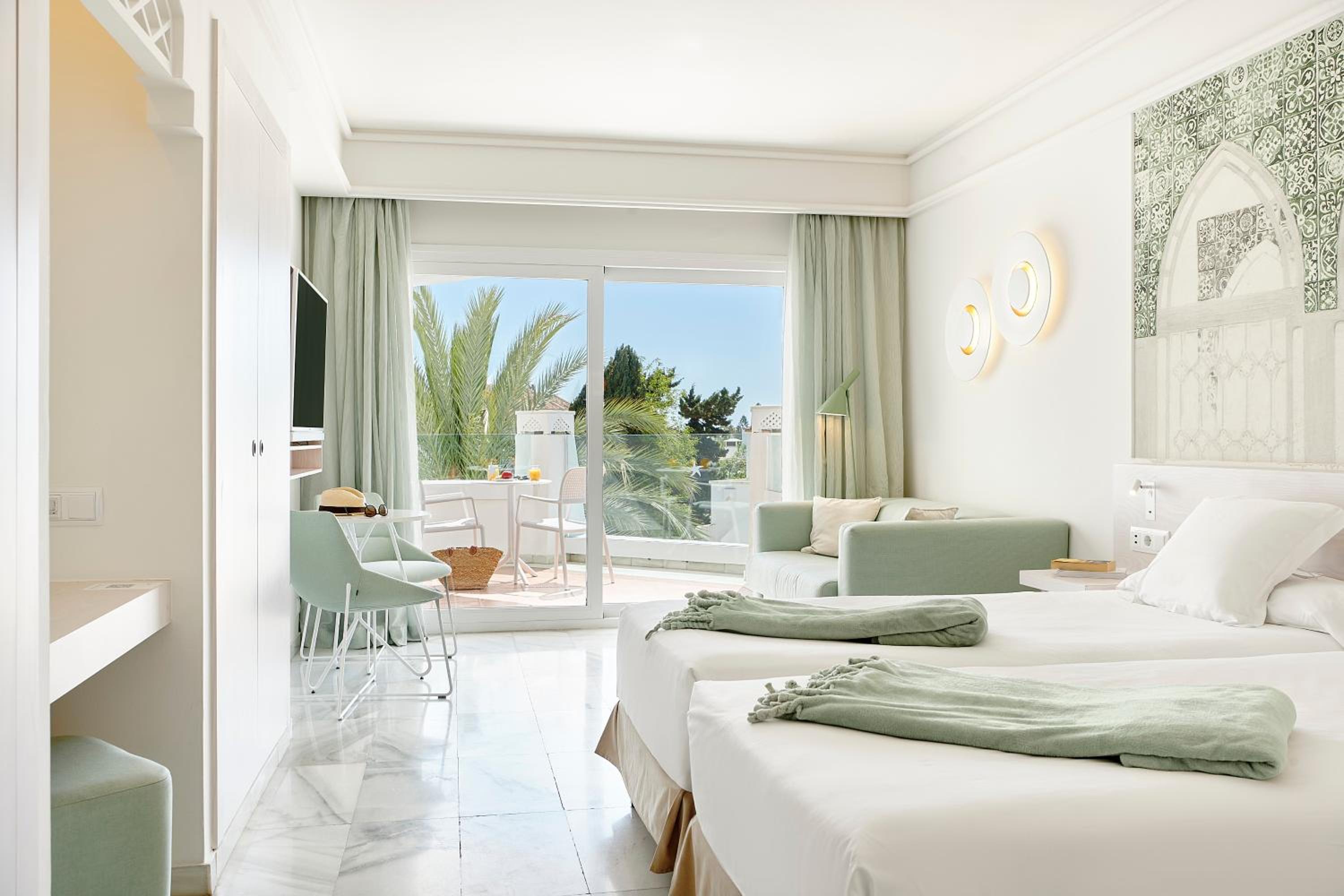 Superior Double or Twin Room - Photo 4