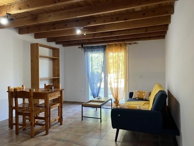 Two-Bedroom House photo 3