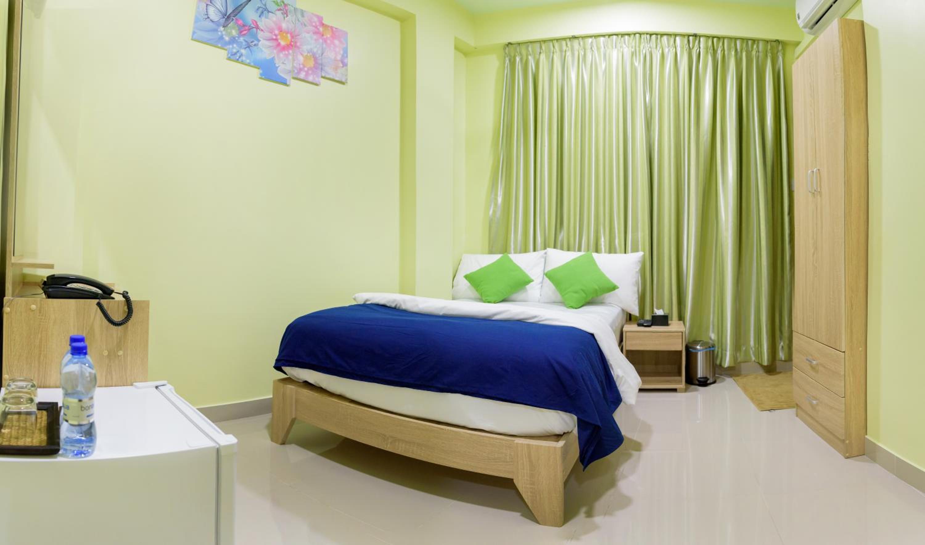Deluxe Double Room (Free Return Airport Transfer) photo 2