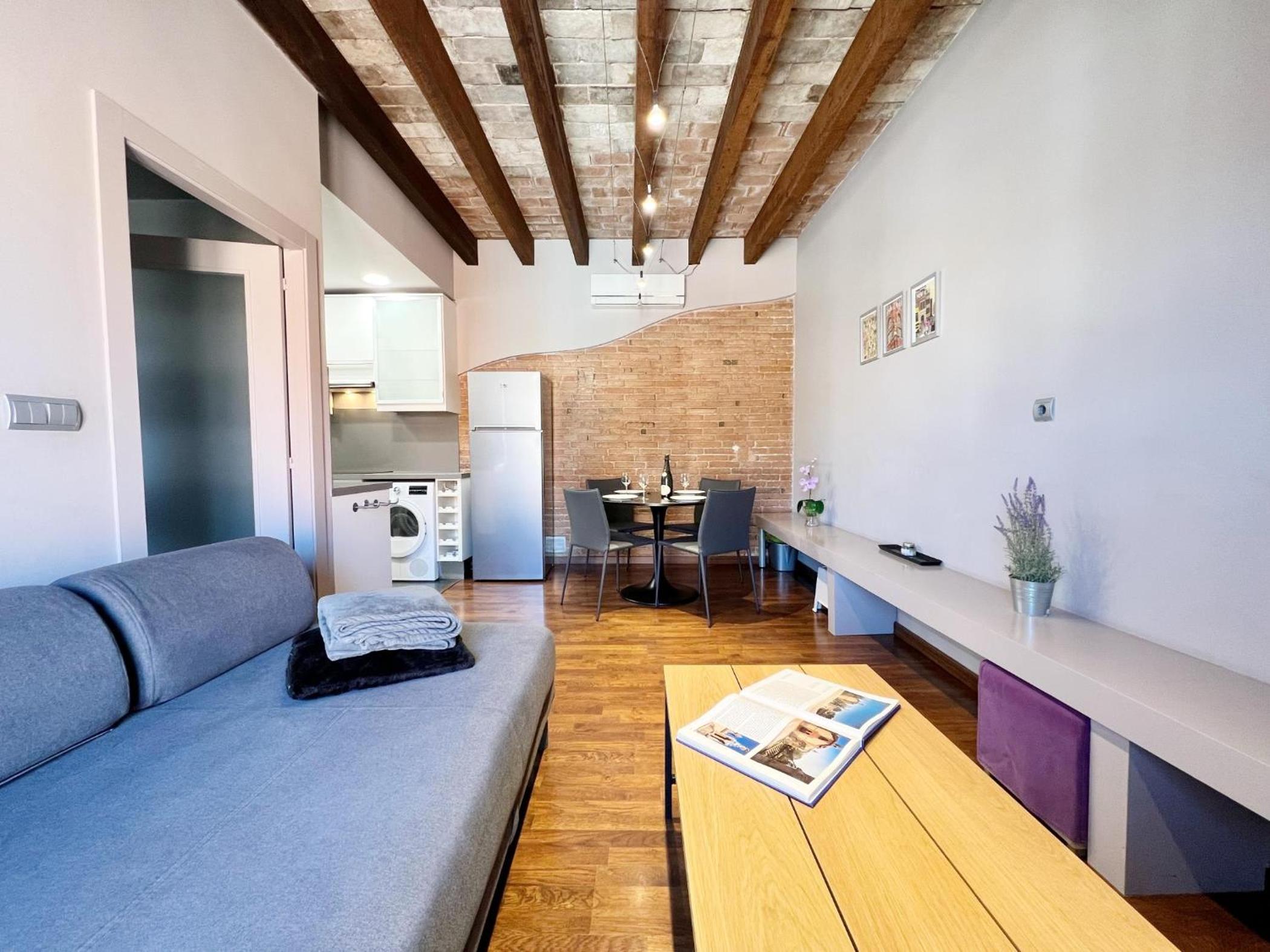 Apartment photo 2