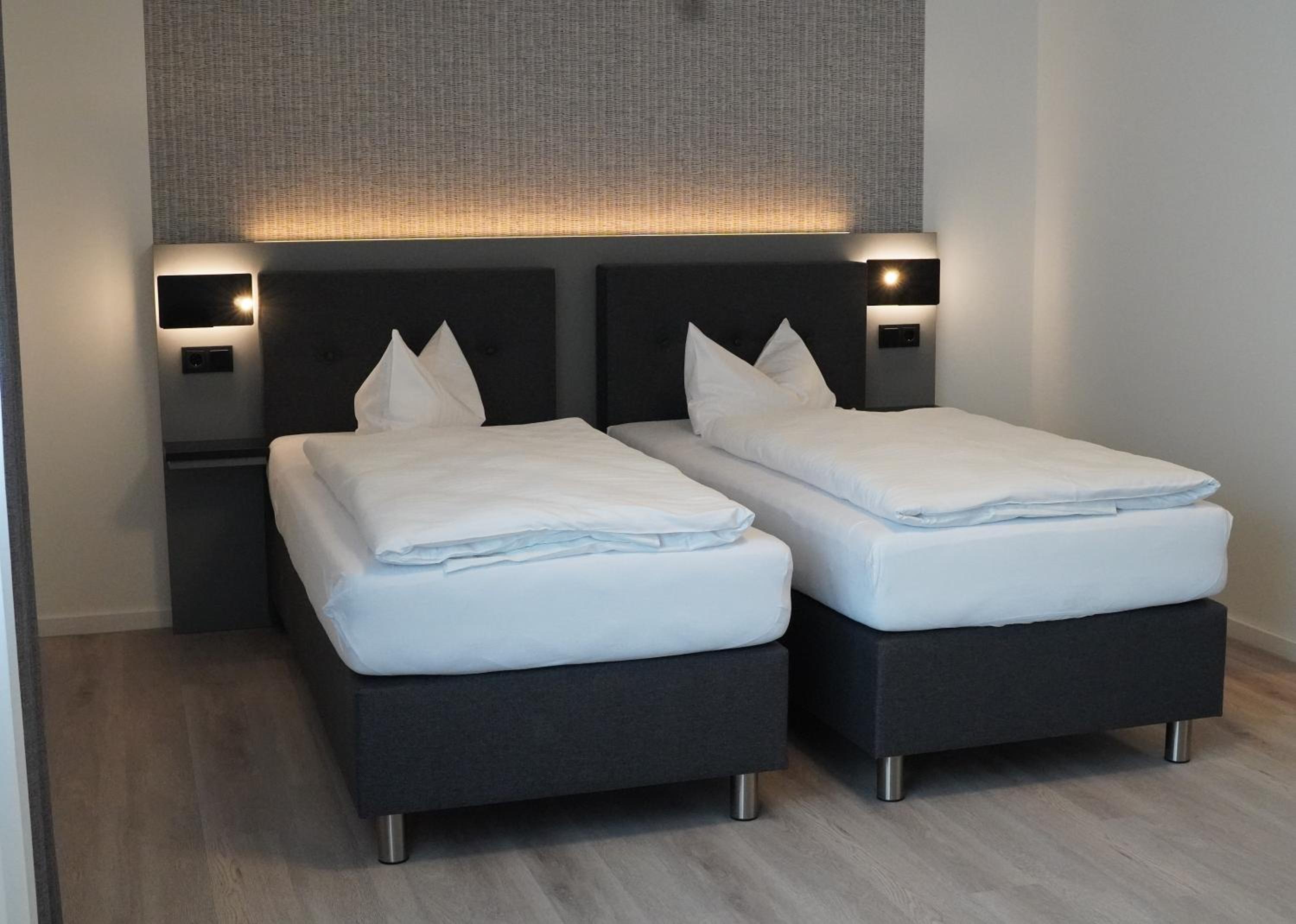 Twin Room with Balcony