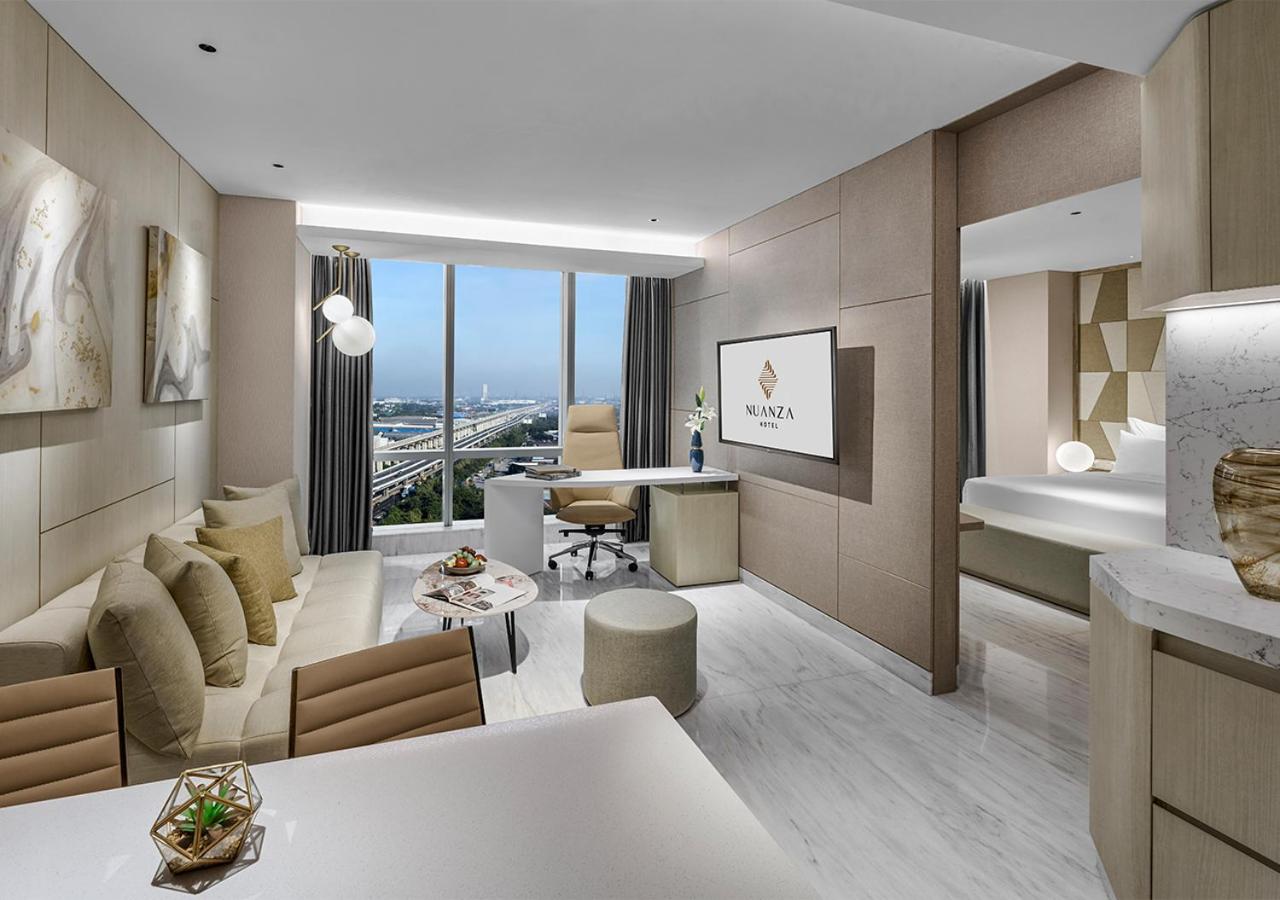 Suite - Premier Tower