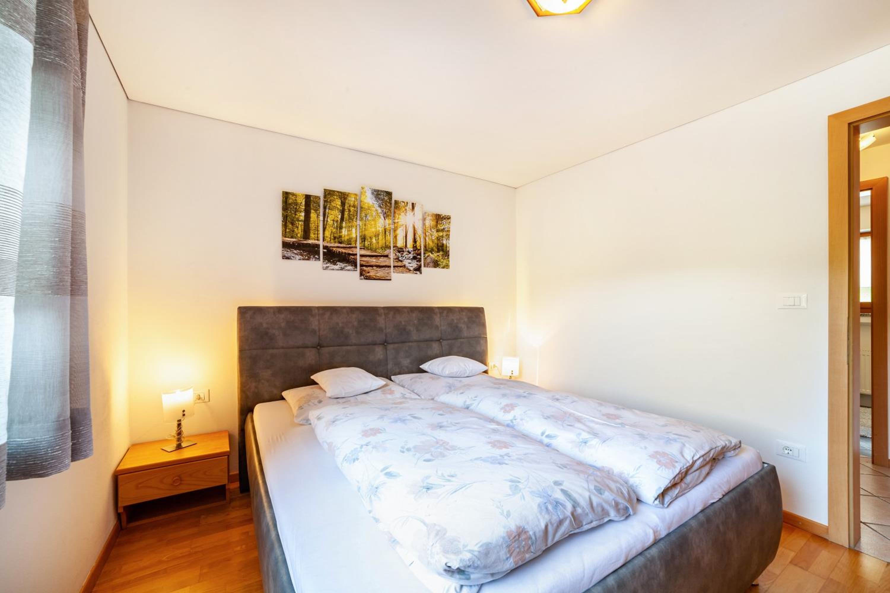 Two-Bedroom Deluxe Apartment with Garden View photo 1