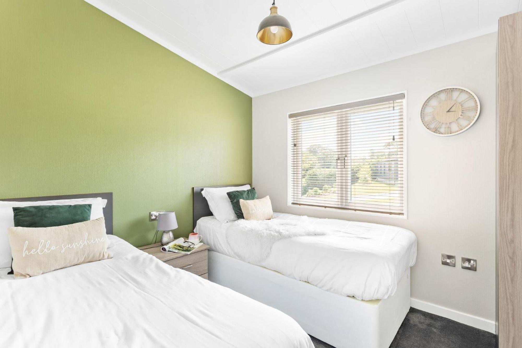 Two-Bedroom House photo 2