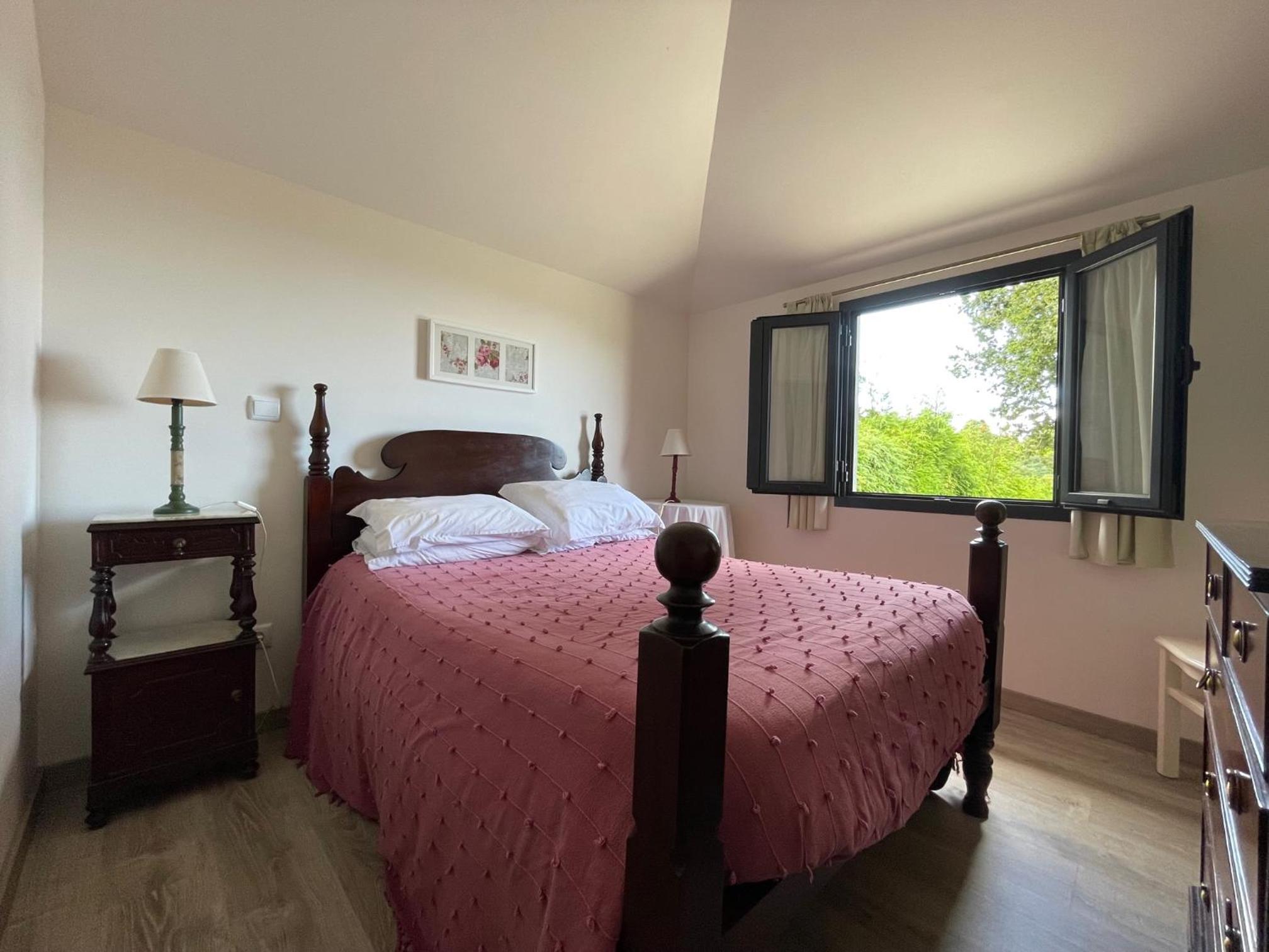Three-Bedroom House photo 2