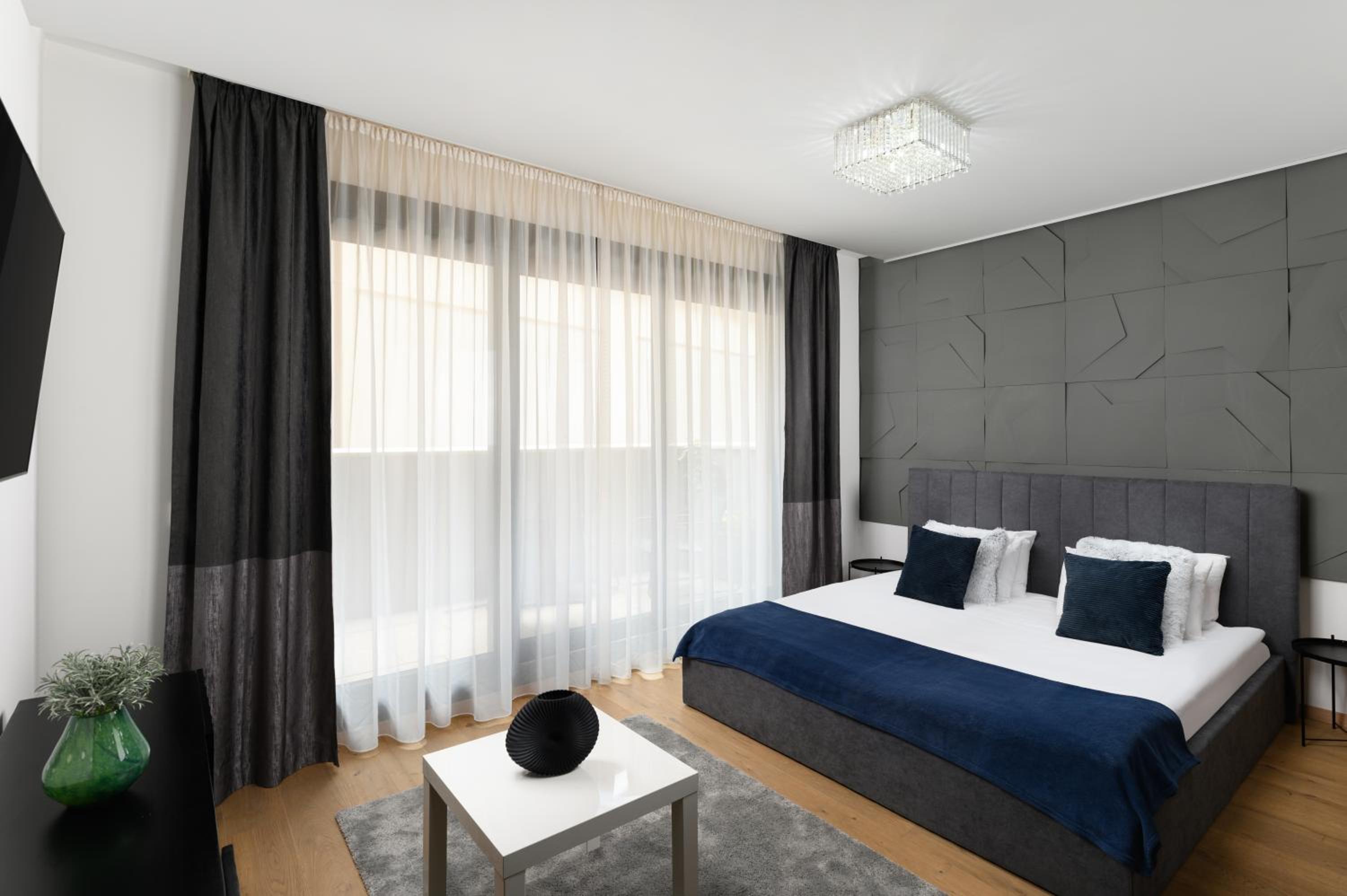 Deluxe Junior Suite - Photo 6