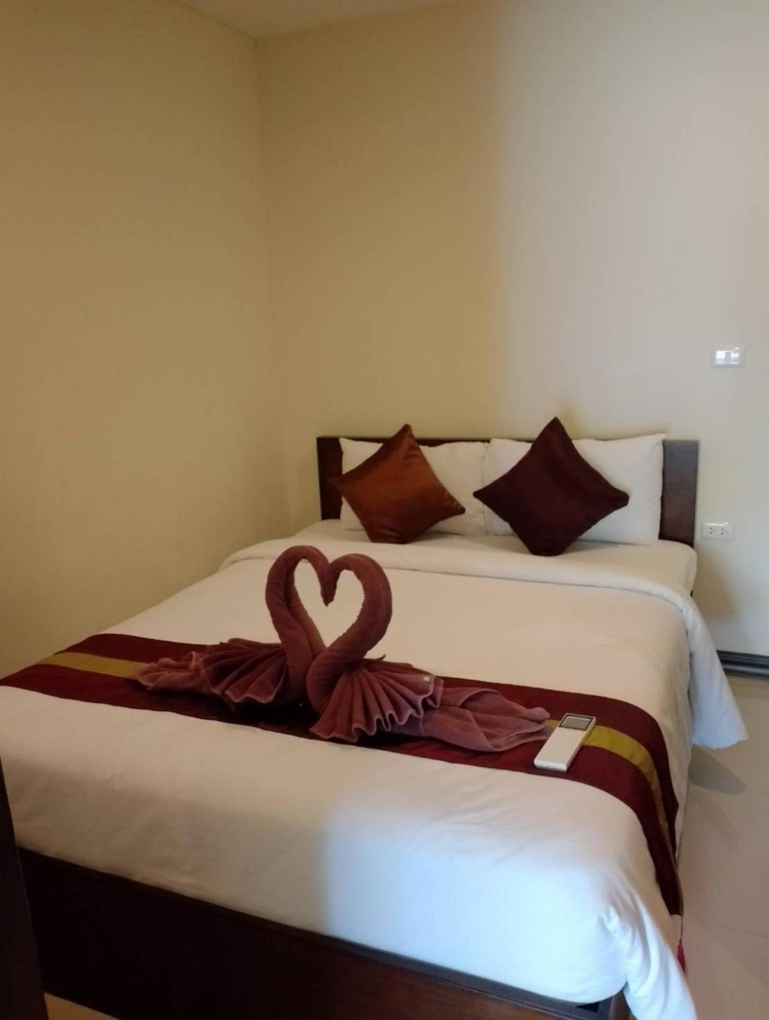 Three-Bedroom Apartment with Spa bath photo 1