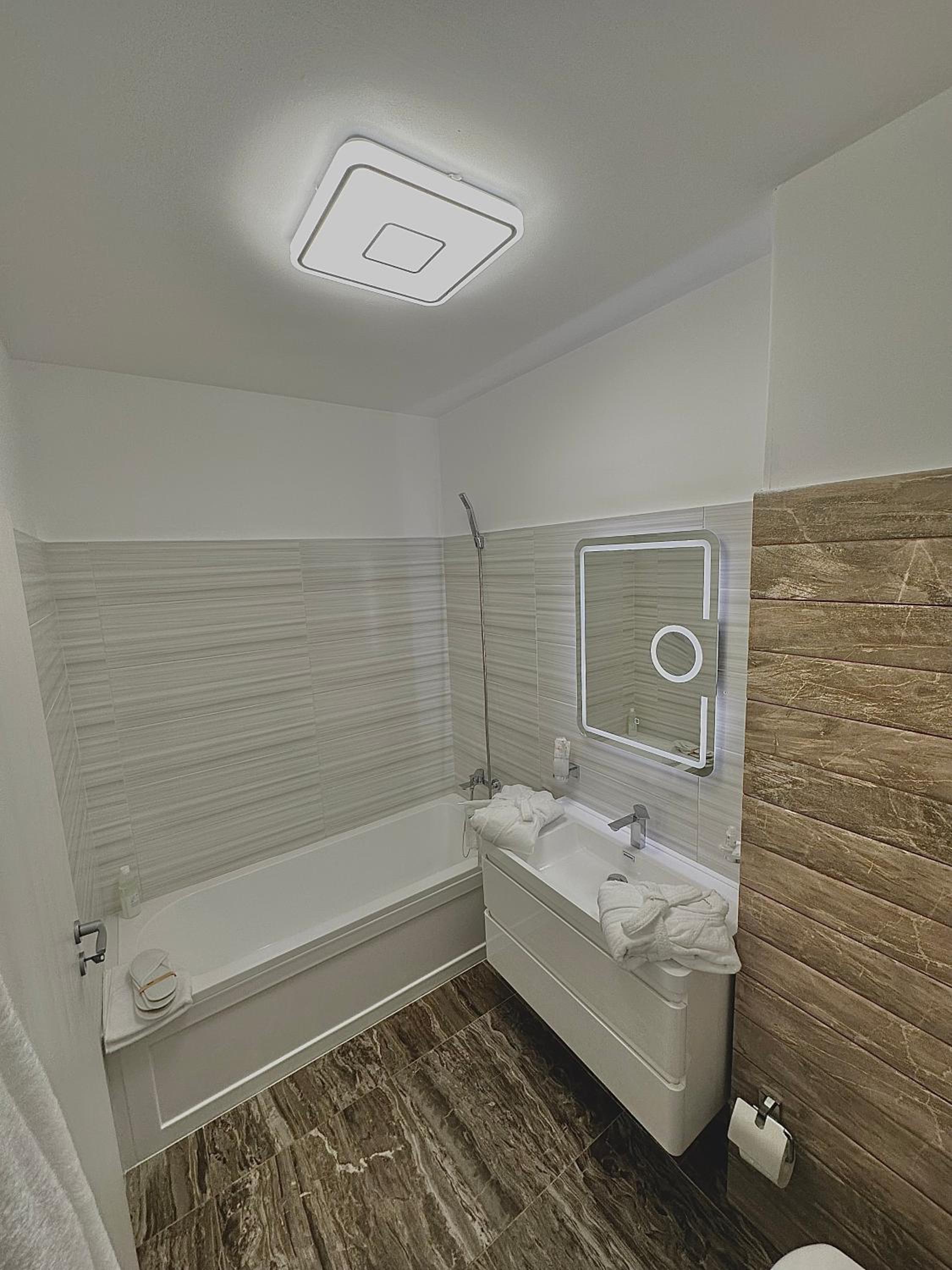 Studio Apartment photo 3