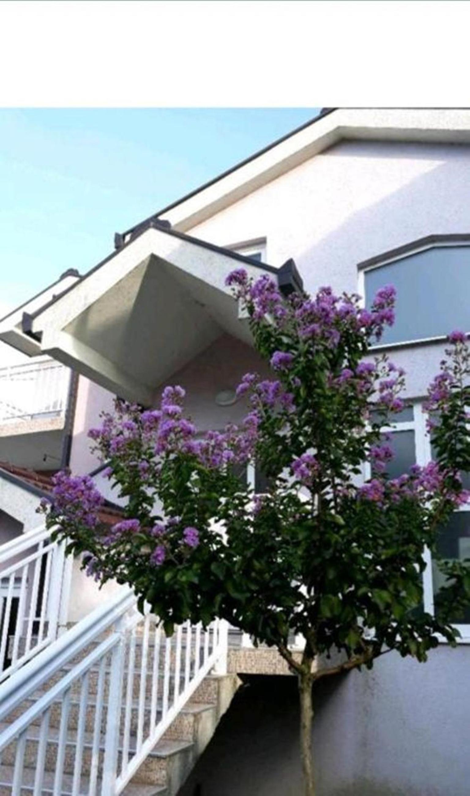 Villa with Garden View - Photo 4