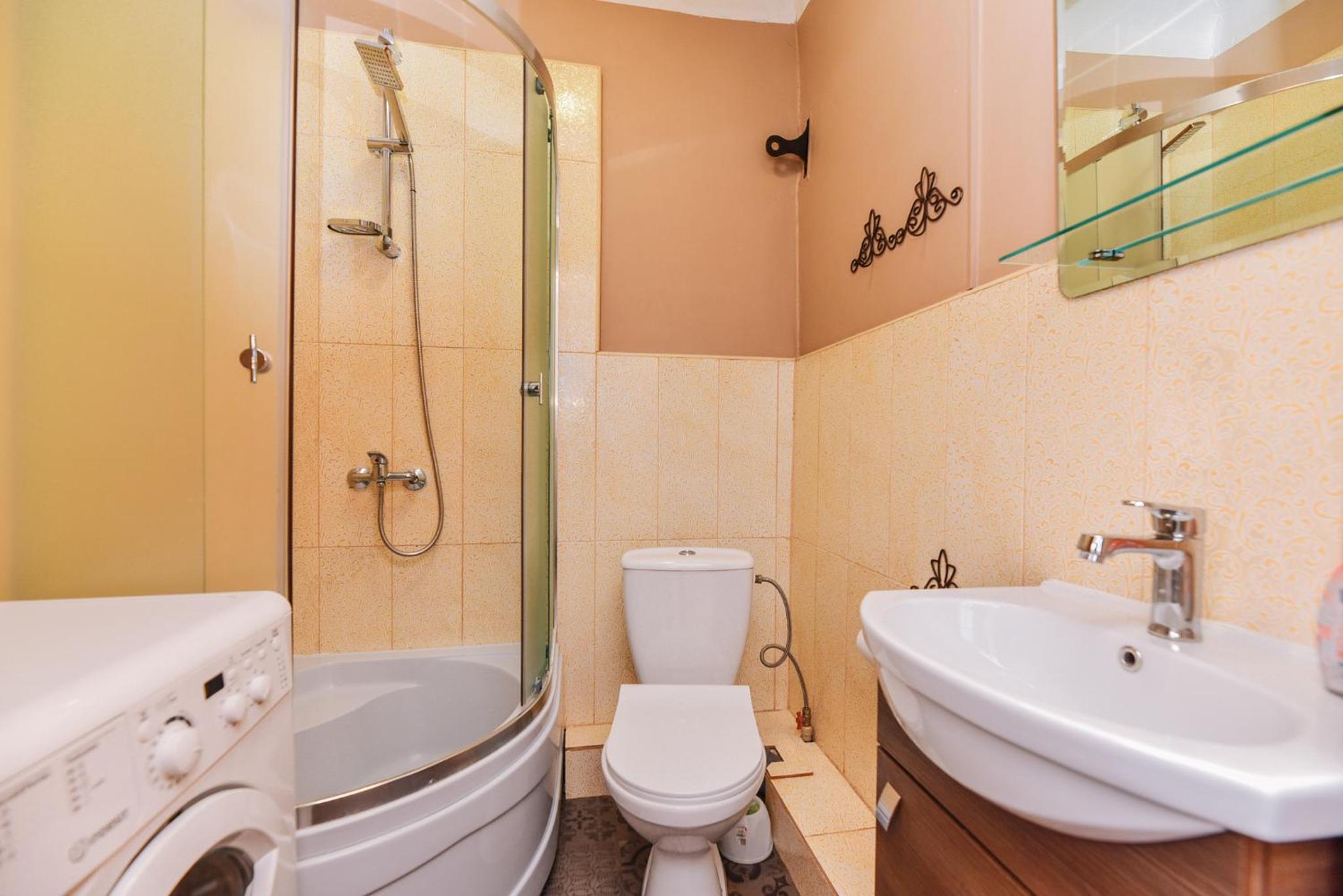 Two-Bedroom House - Photo 7