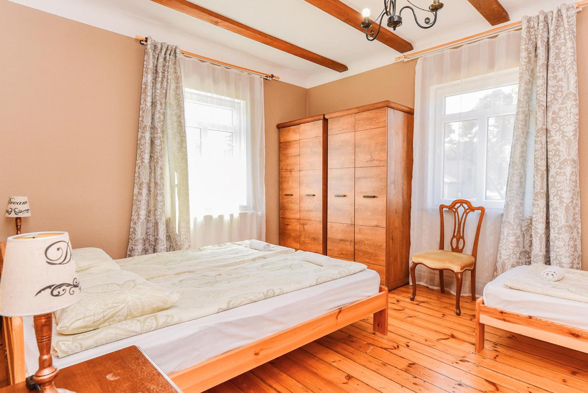 Two-Bedroom House - Photo 6