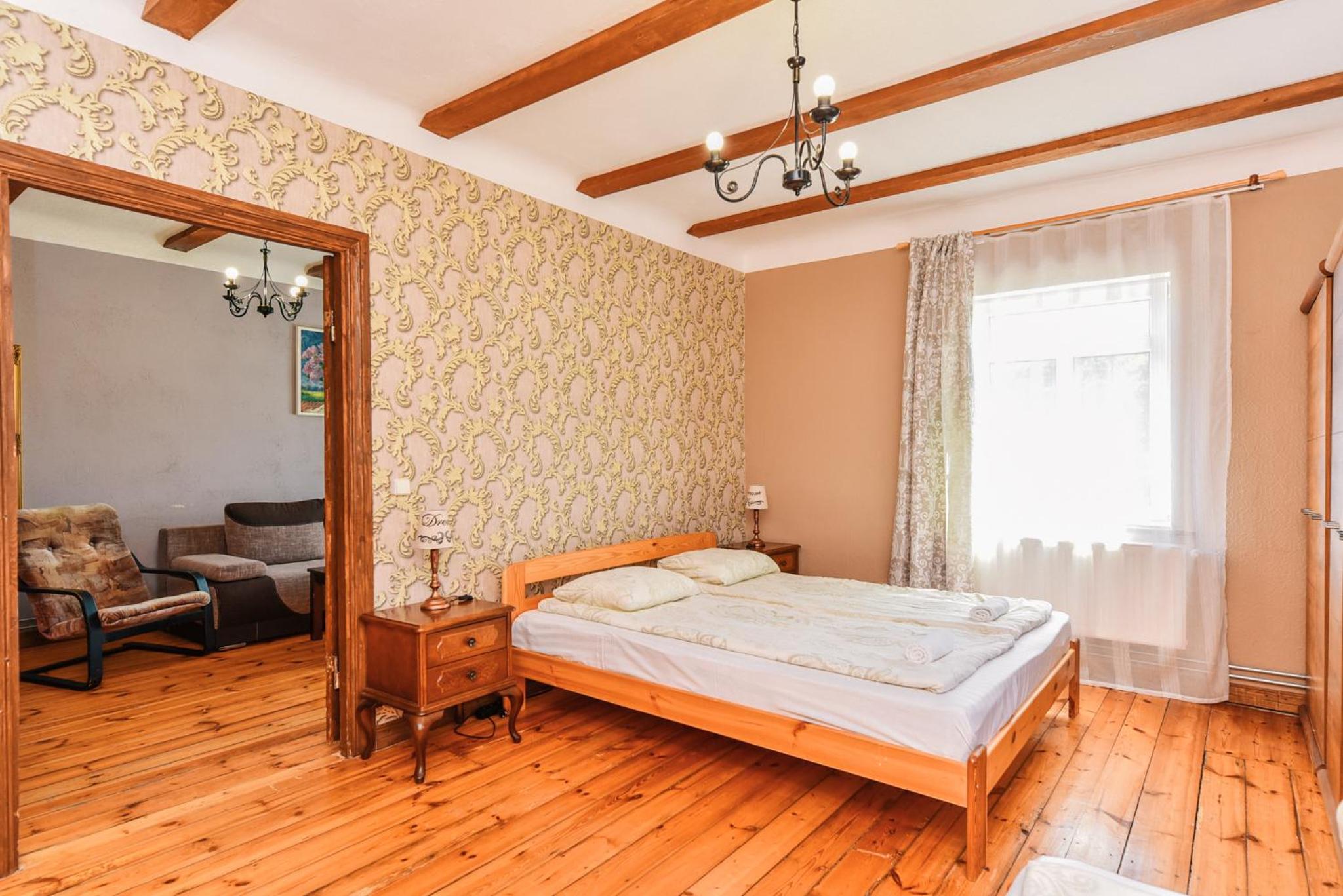 Two-Bedroom House - Photo 3