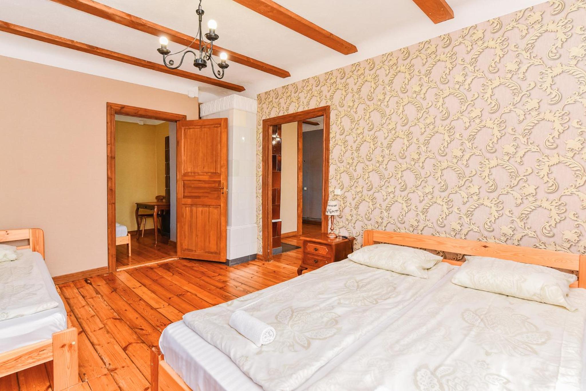 Two-Bedroom House - Photo 4