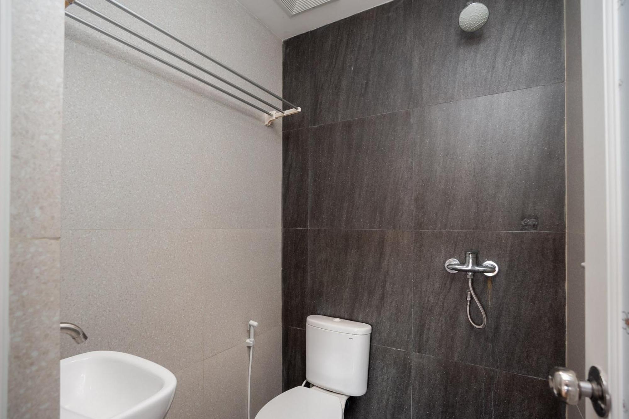 Deluxe Room - Photo 7