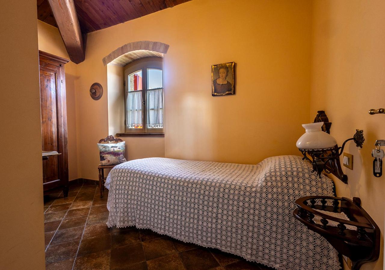 Single Room with Private External Bathroom photo 1