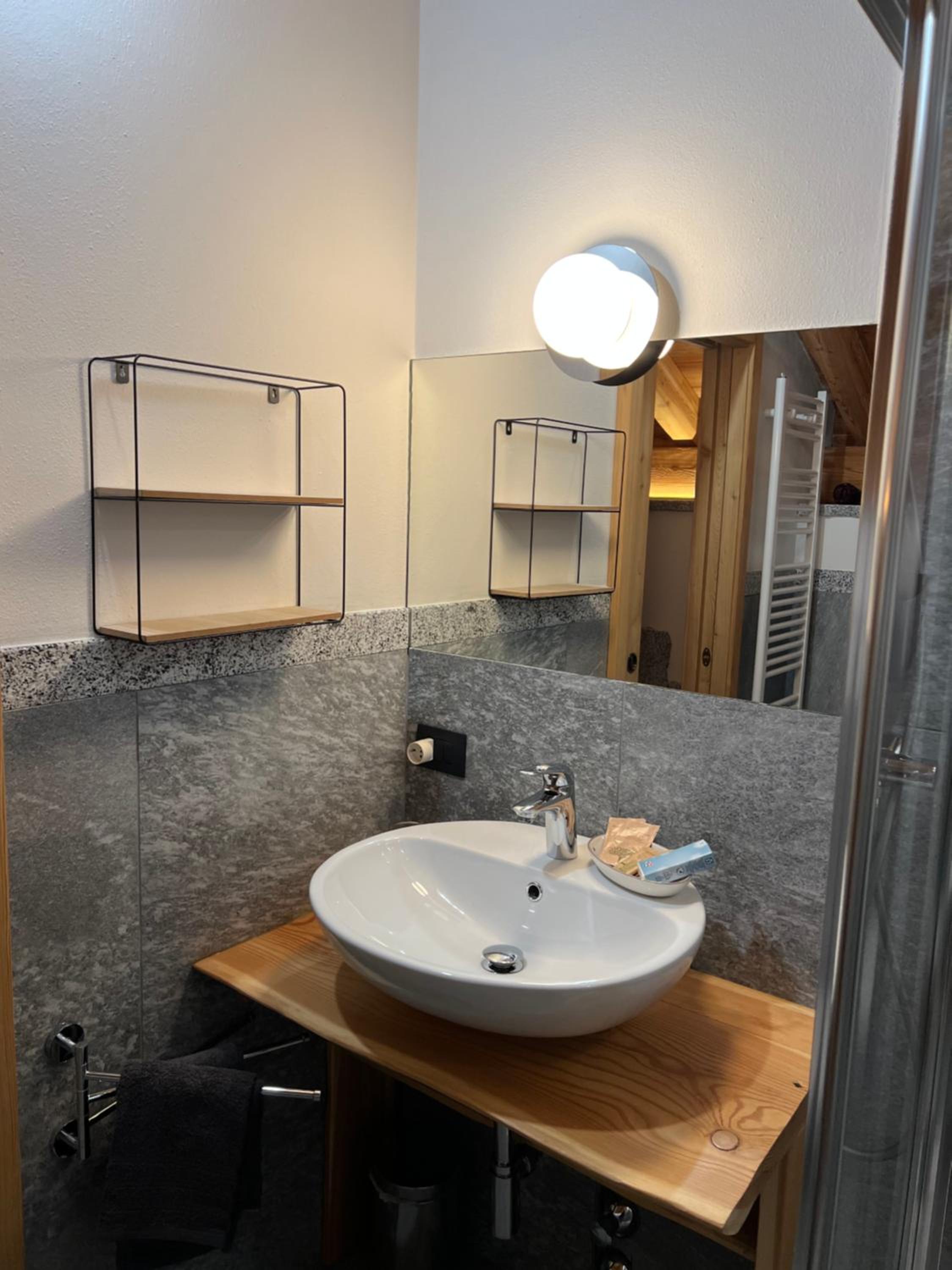 Double Room with Private Bathroom photo 2