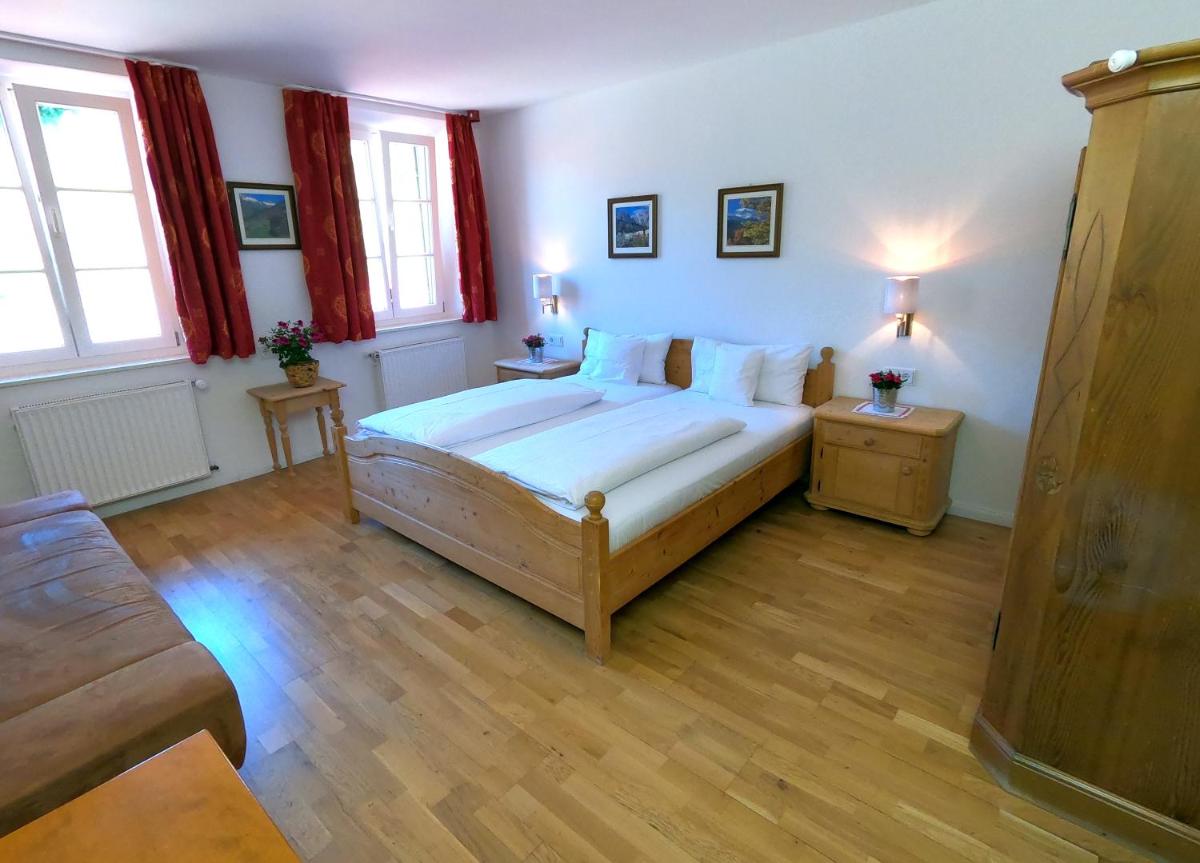 Standard Double Room photo 2