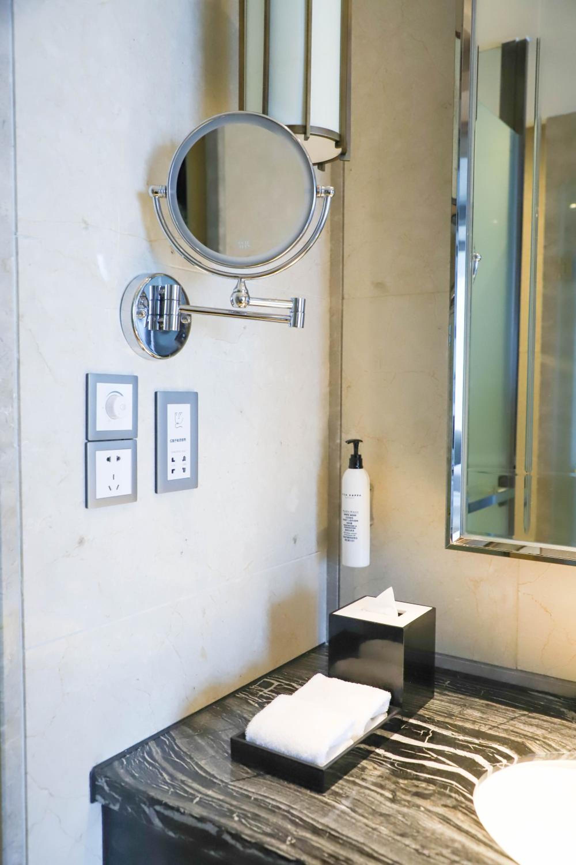 Grand Deluxe Twin Room