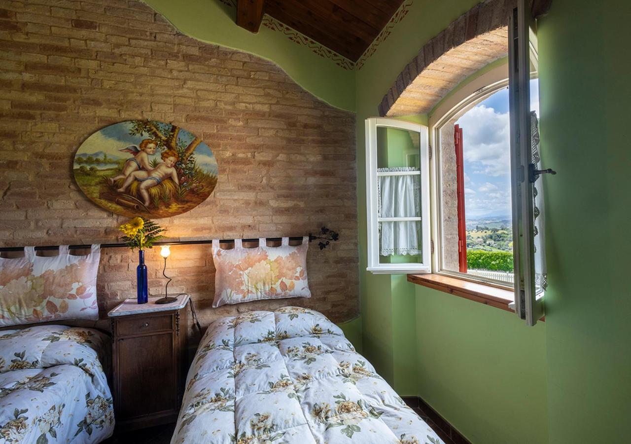 Twin Room with Private External Bathroom photo 3