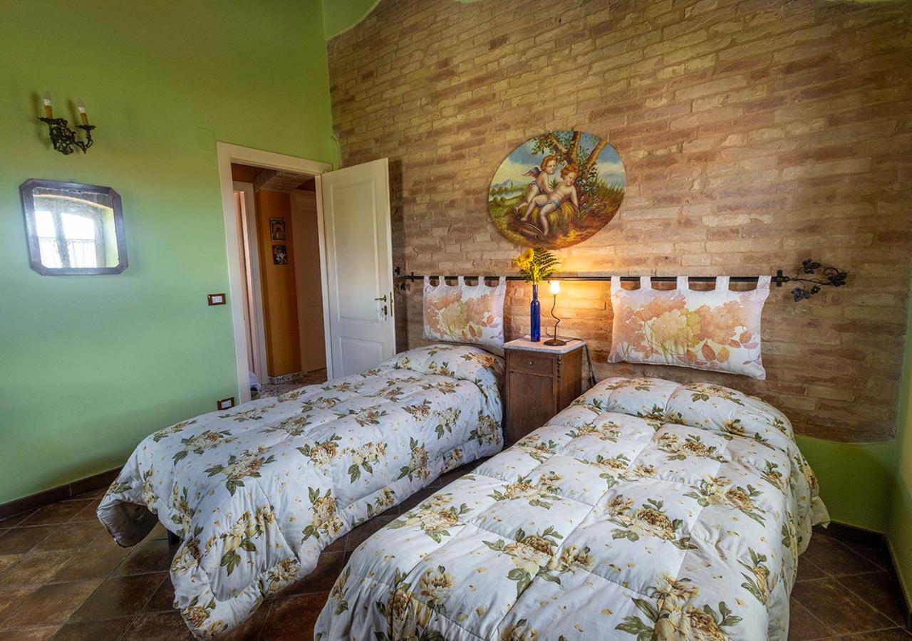 Twin Room with Private External Bathroom photo 2