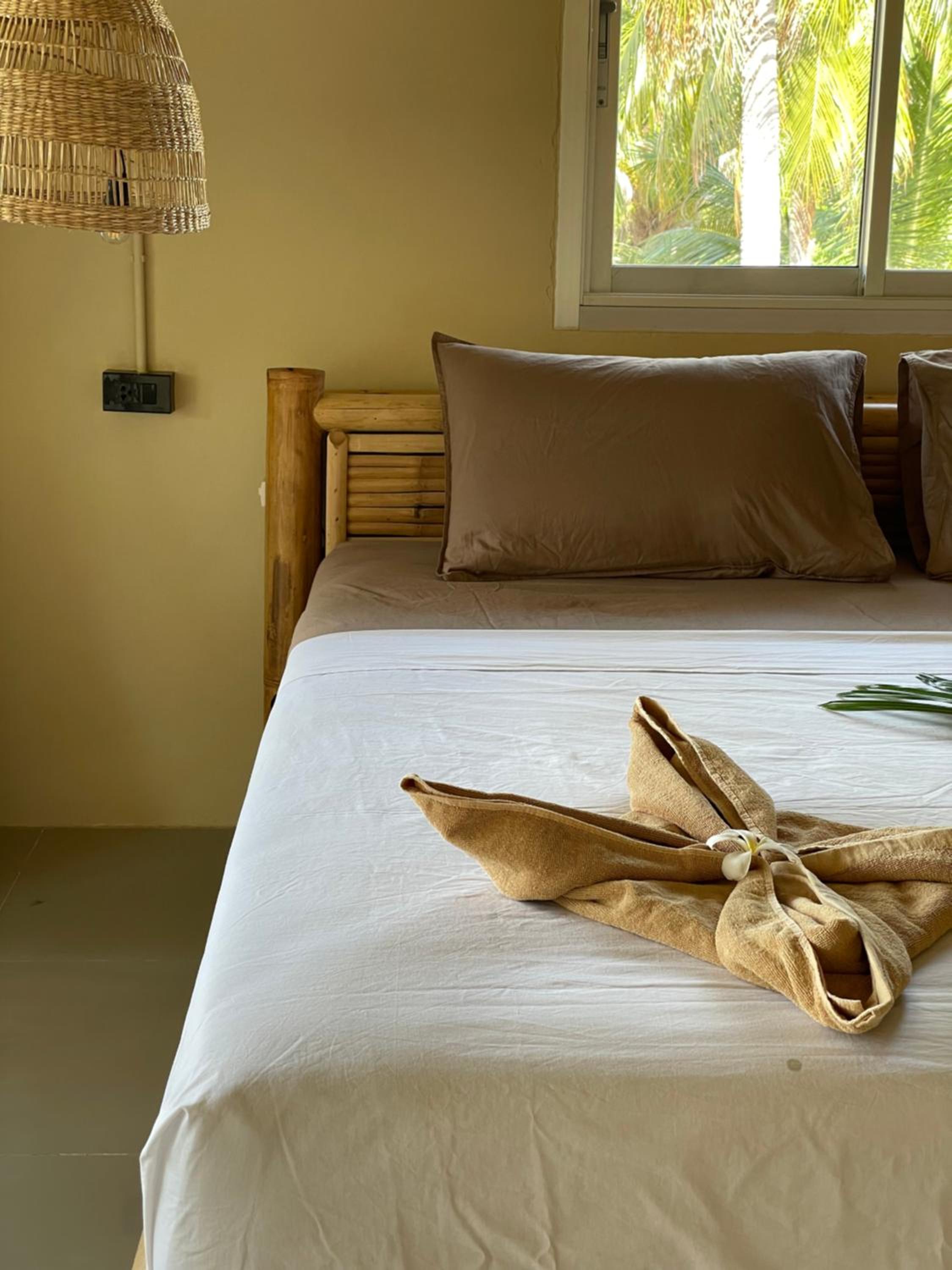 Double Room with Private Bathroom - Photo 10