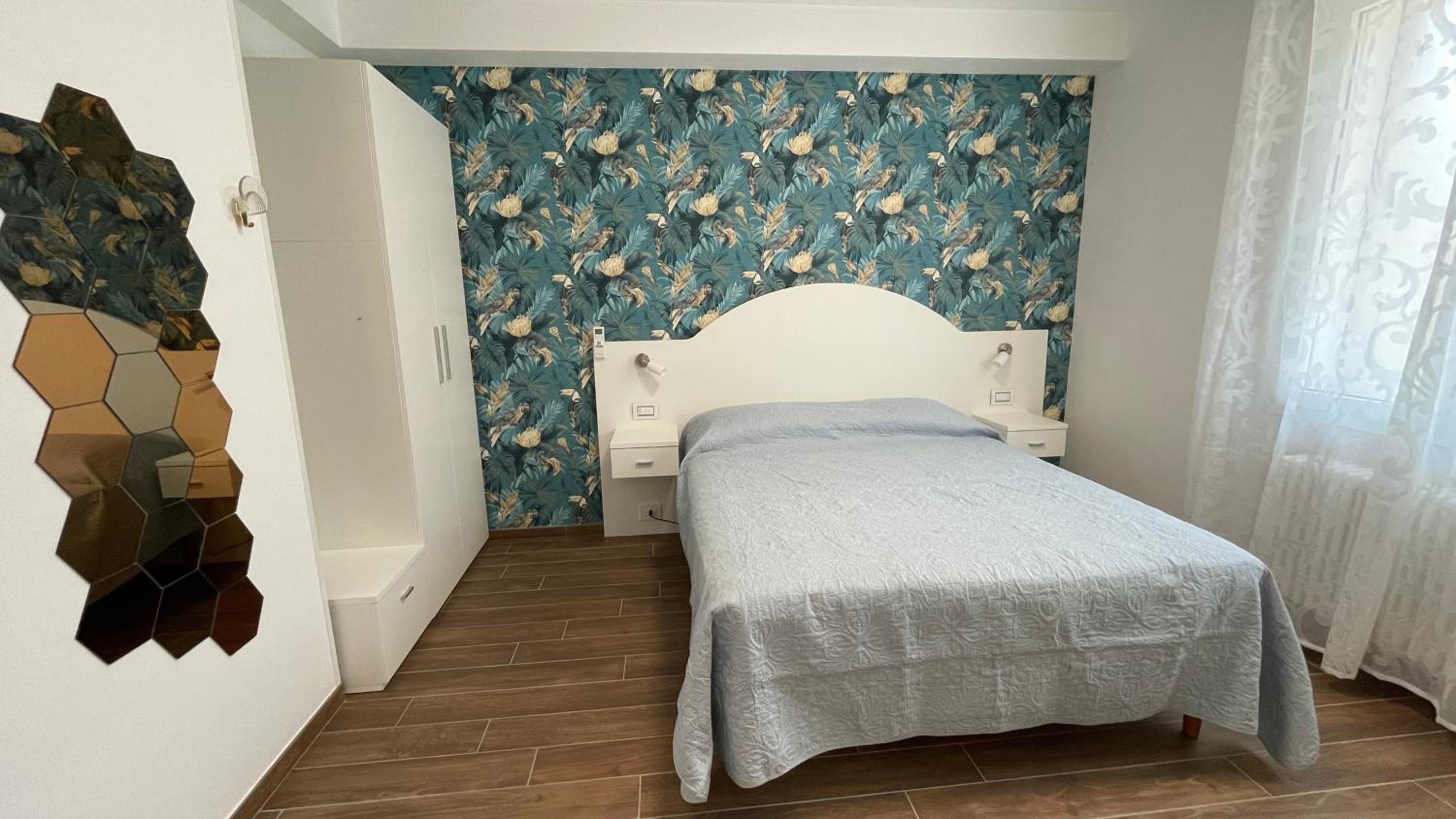 Large Double Room photo 1