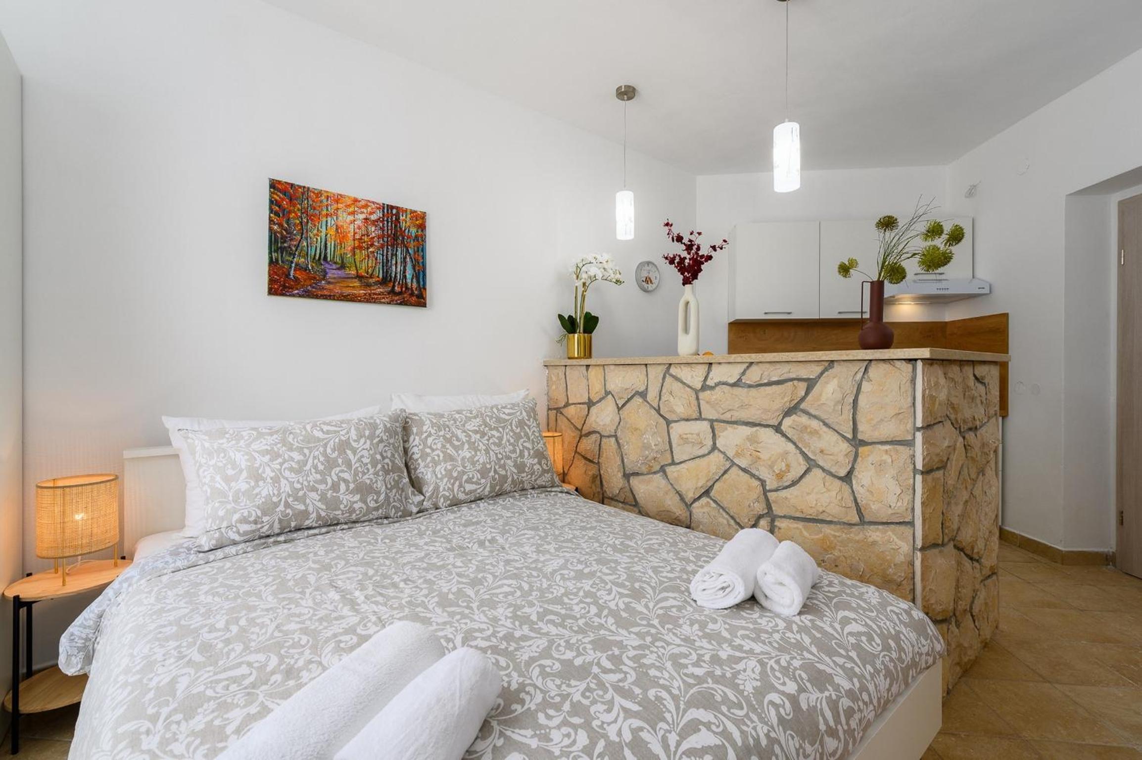 Studio Apartment photo 1