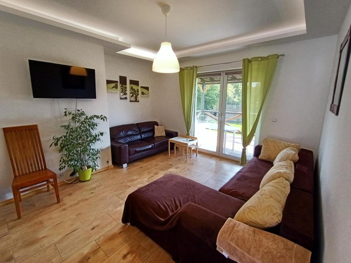 Five-Bedroom House photo 2