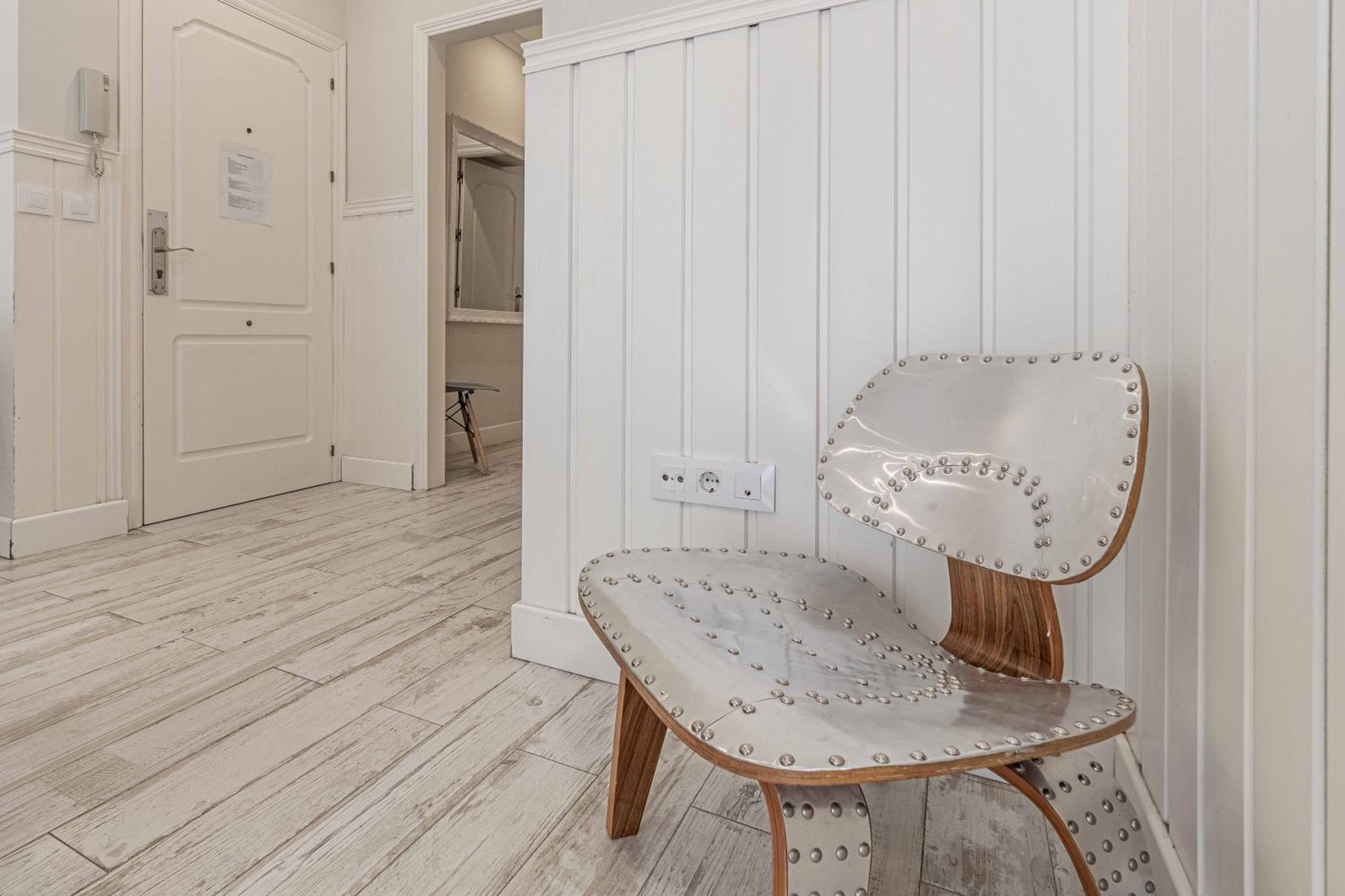 Two-Bedroom Apartment - Photo 10