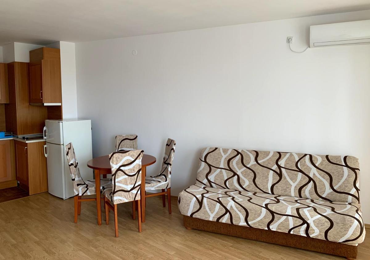 Apartment with Garden View photo 3
