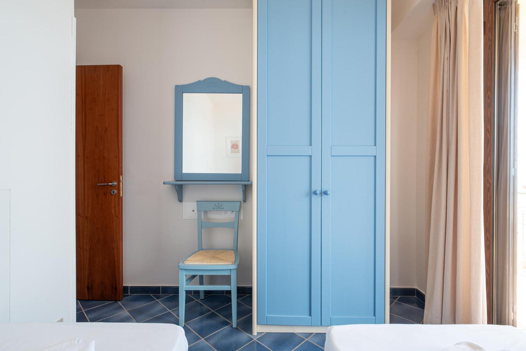 Two-Bedroom Apartment with Sea View photo 3