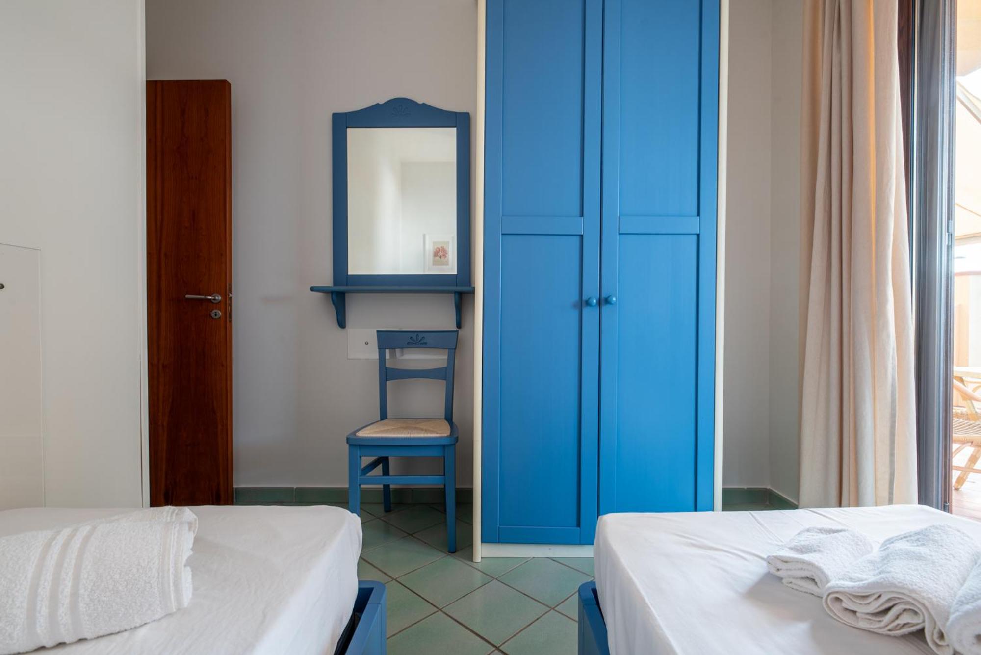 Two-Bedroom Apartment with Sea View photo 2