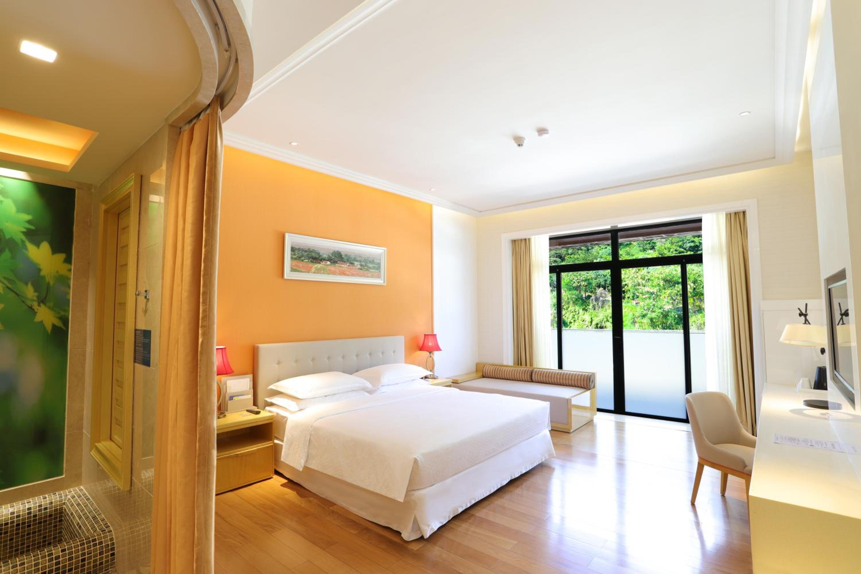 Deluxe Mountain View, Guest room, 1 King, Mountain view